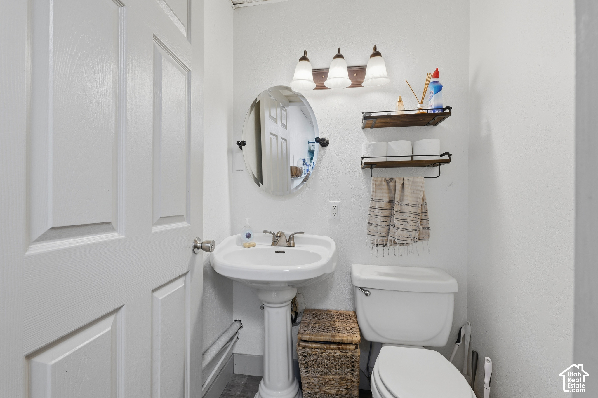 main property photo 12