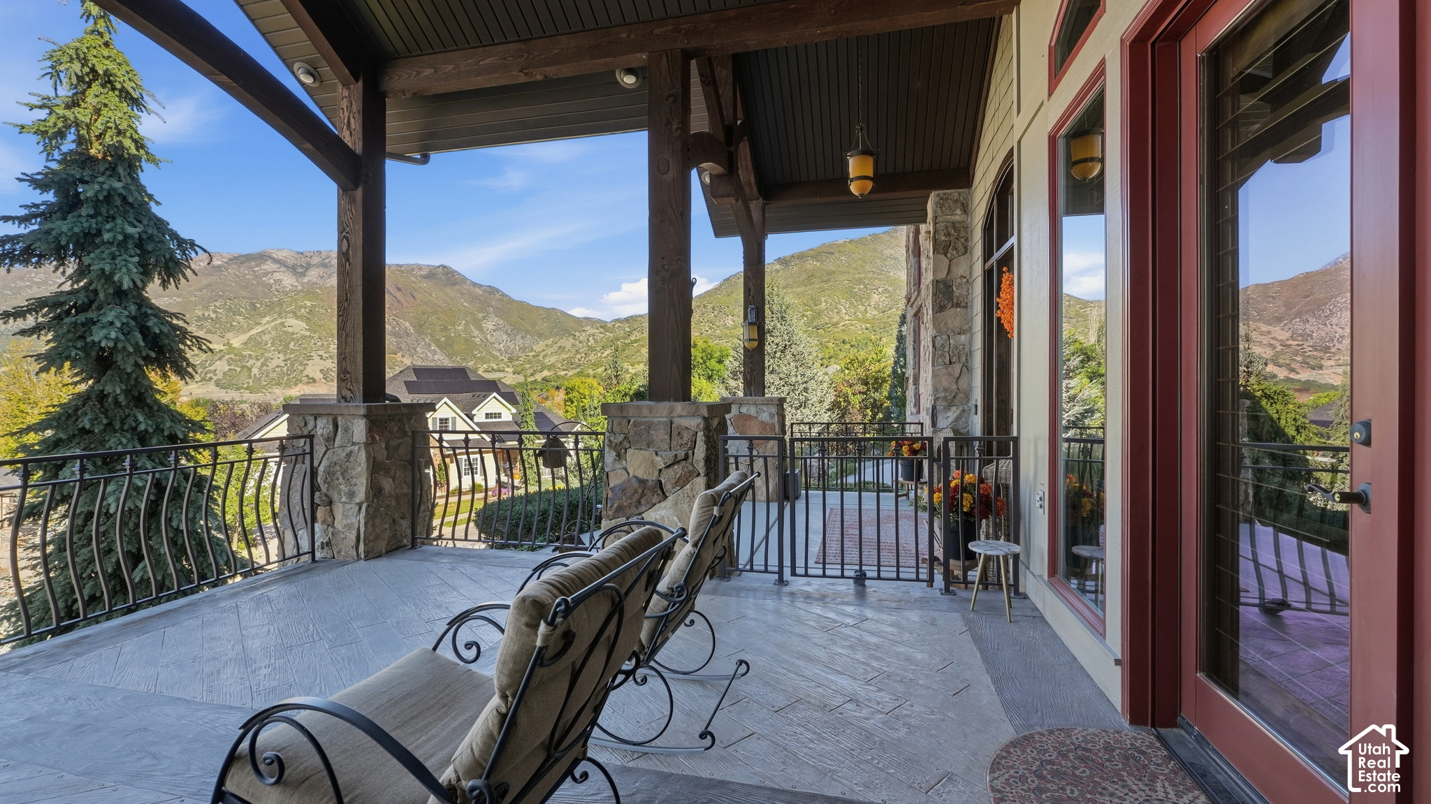main property photo 14