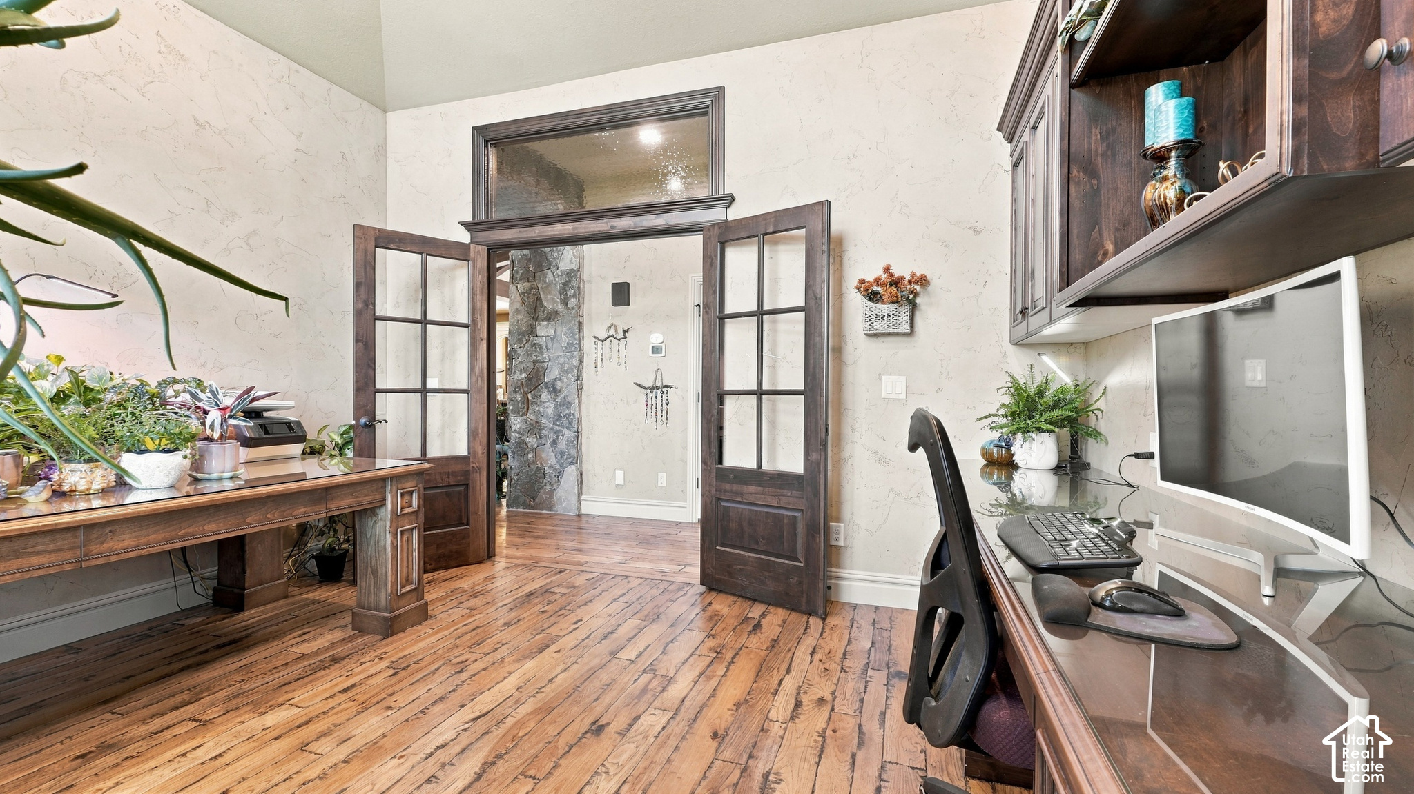 main property photo 39