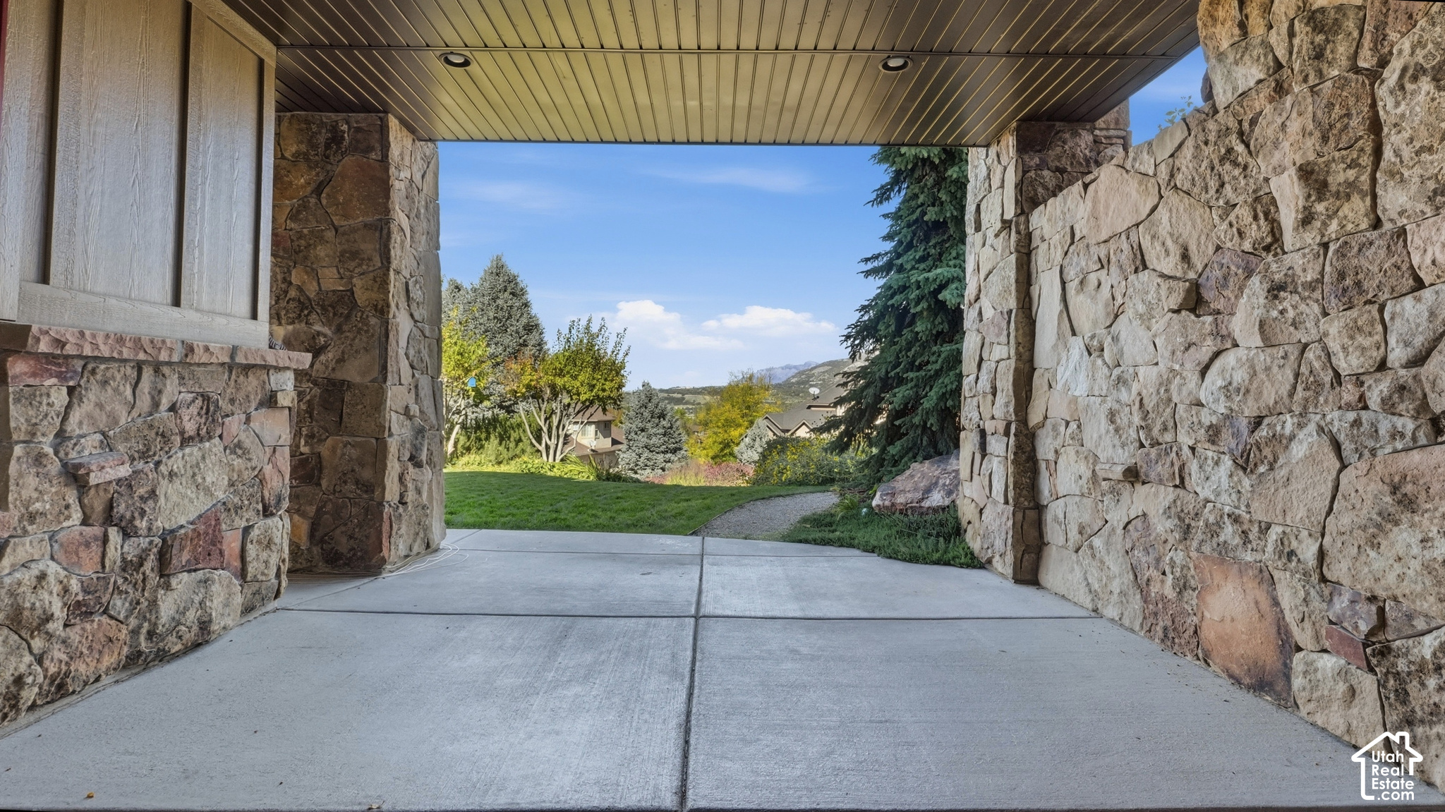 main property photo 95