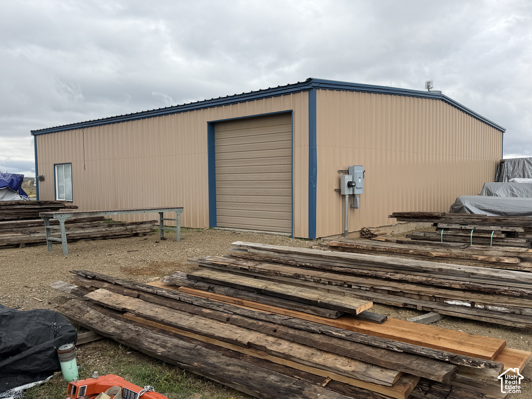 main property photo 17