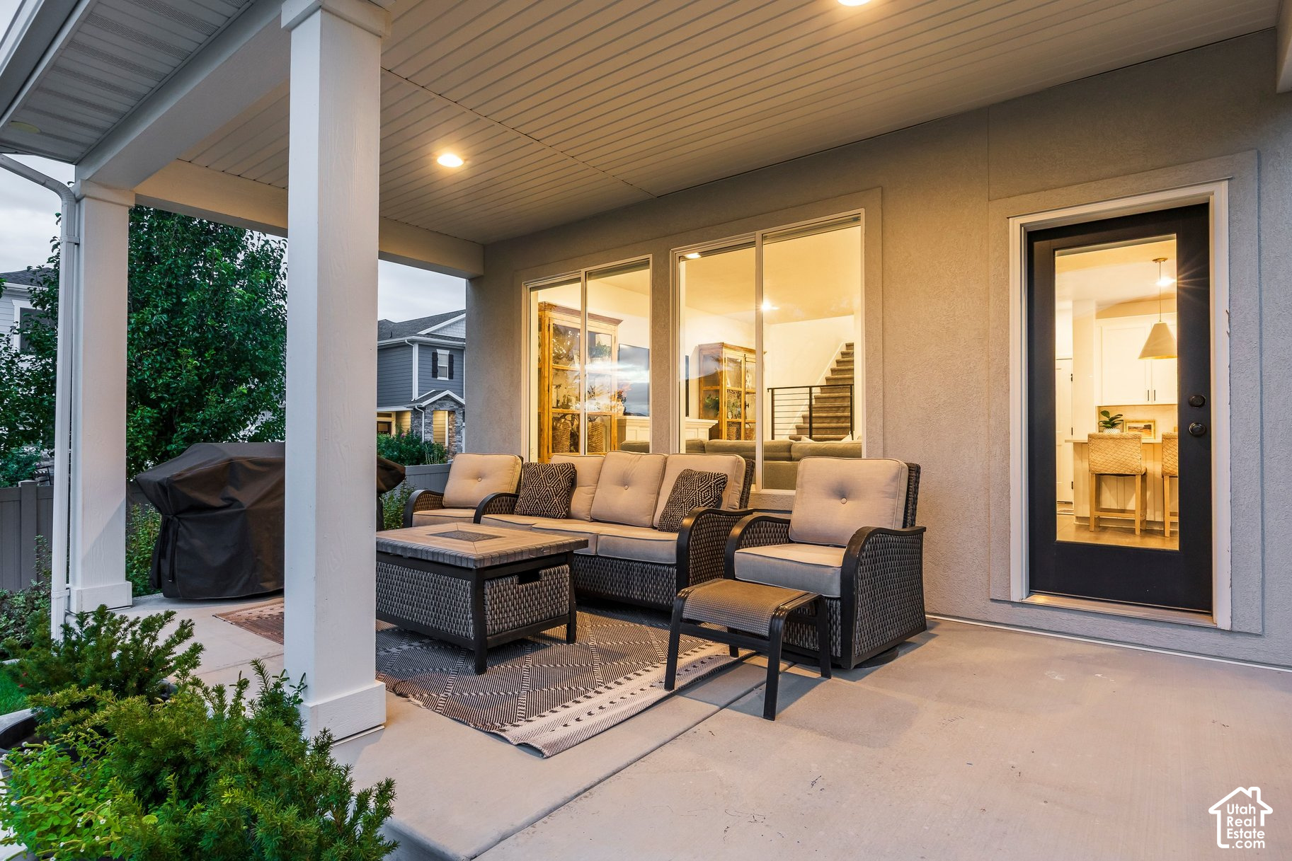 main property photo 50