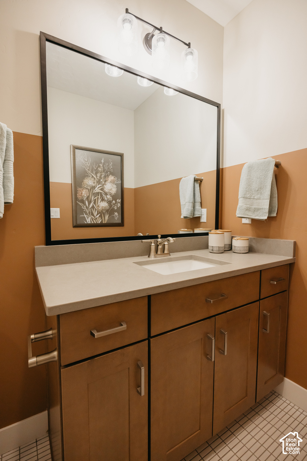 main property photo 77
