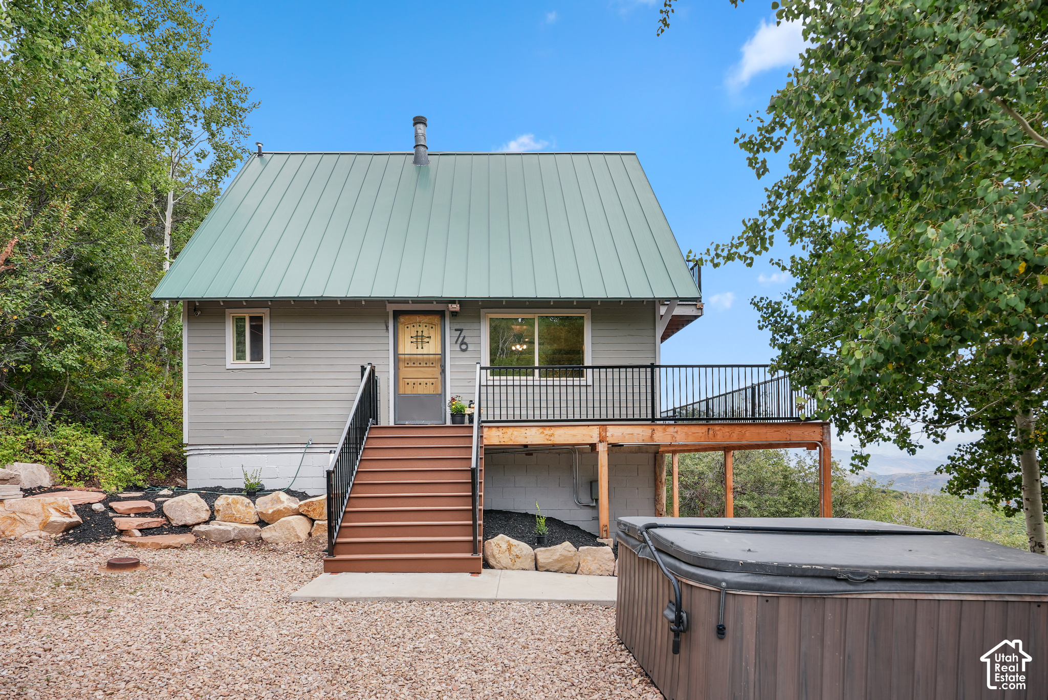 main property photo 30