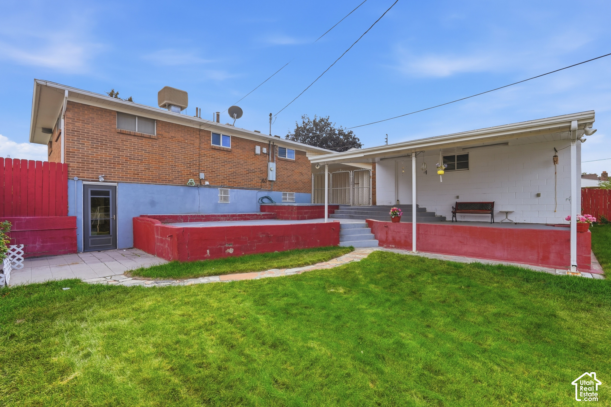 main property photo 25