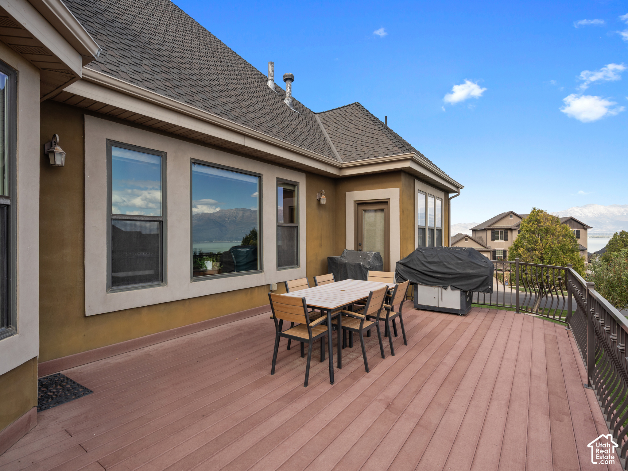 main property photo 68
