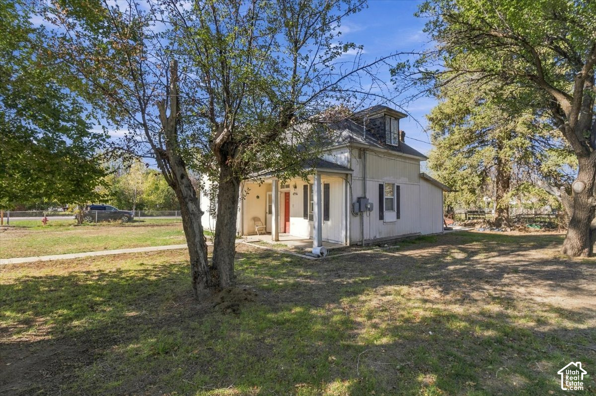 main property photo 16