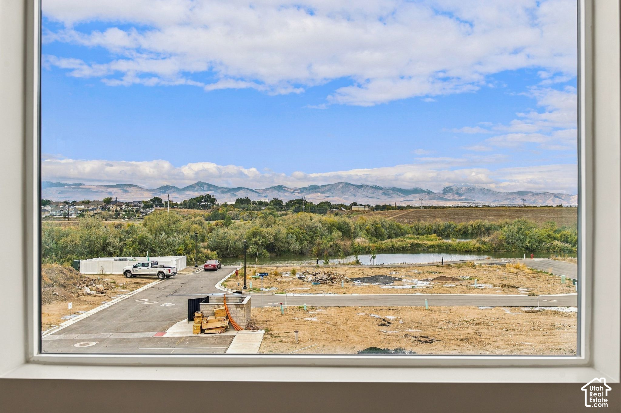 main property photo 12