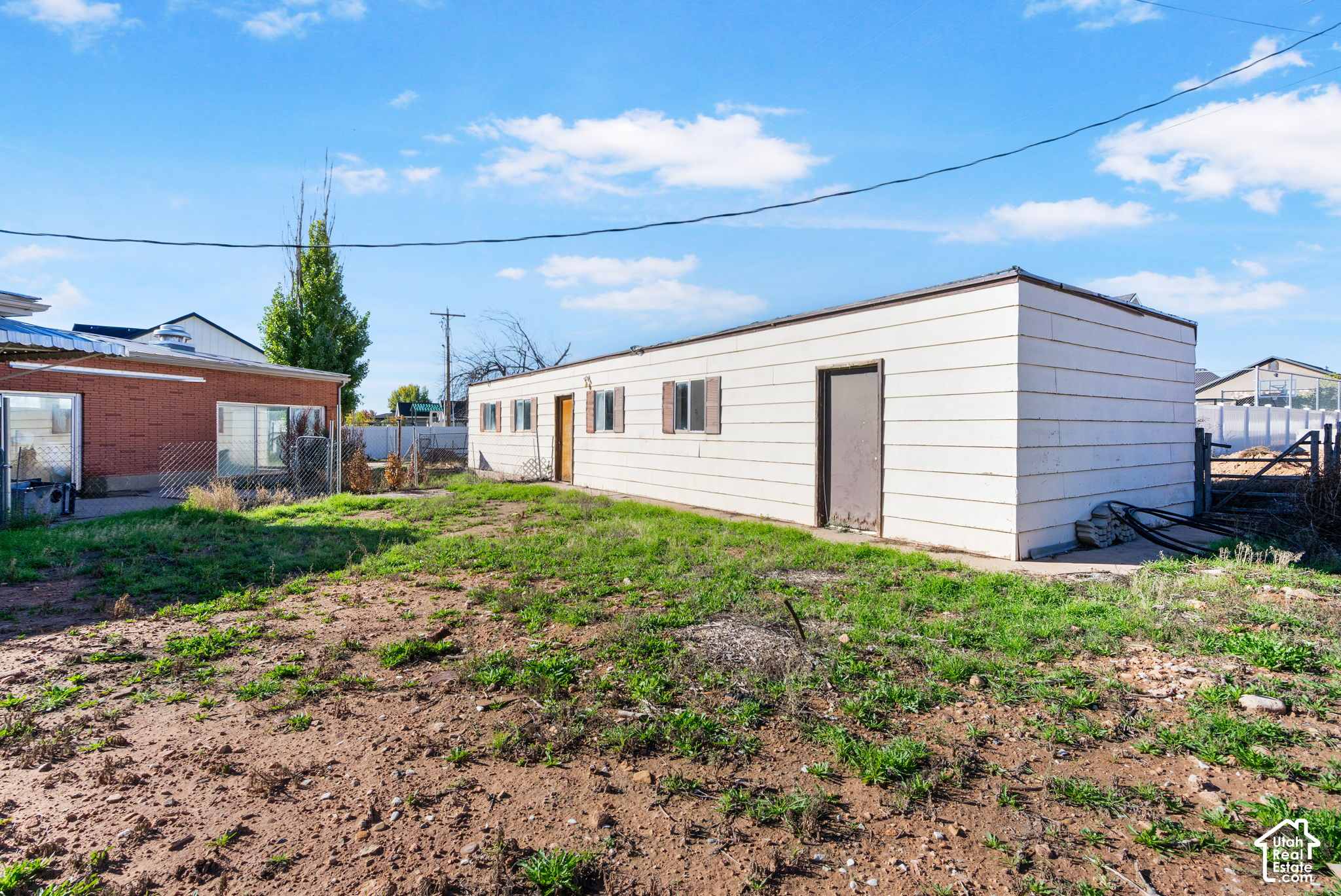 main property photo 8