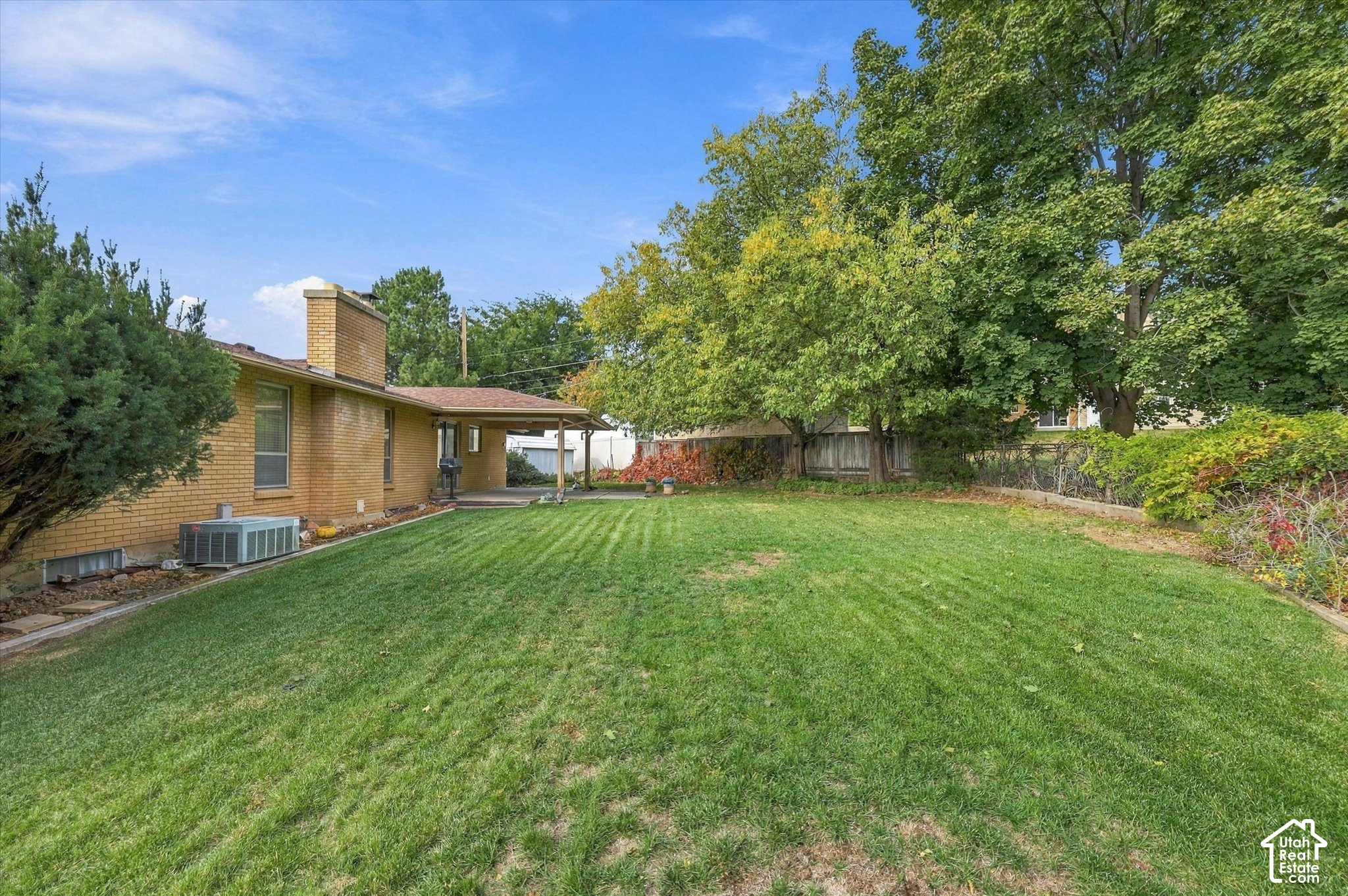 main property photo 45