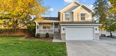 image of property with 4 Bed | 2 Bath | 1,810 Sqft