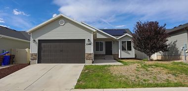 image of property with 3 Bed | 2 Bath | 2,574 Sqft