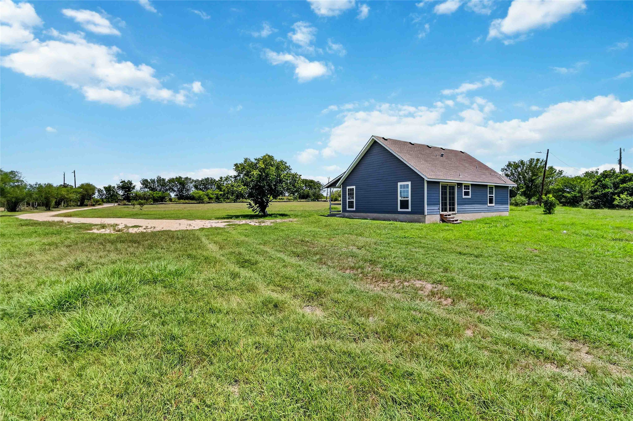 main property photo 21