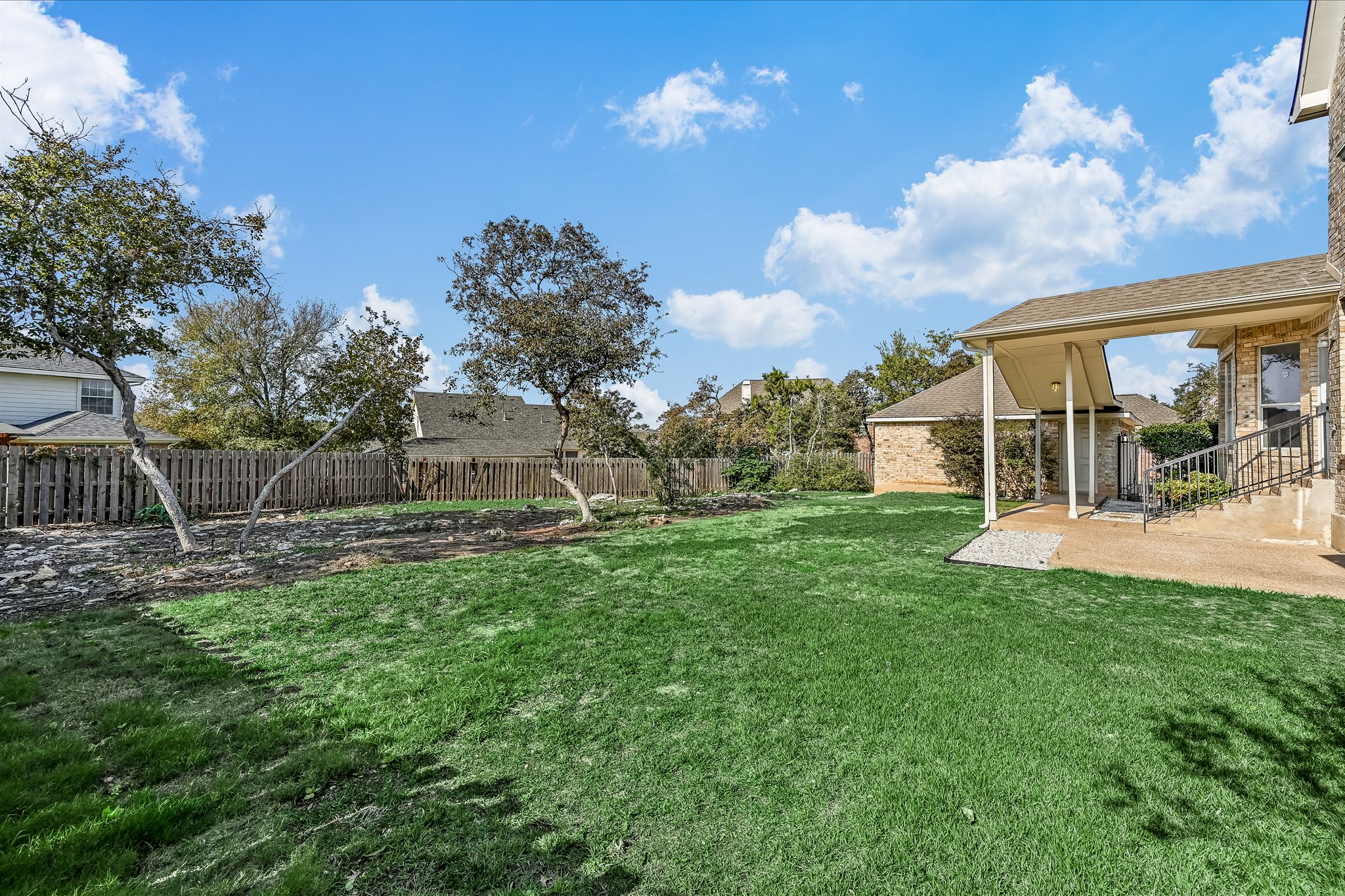 main property photo 22