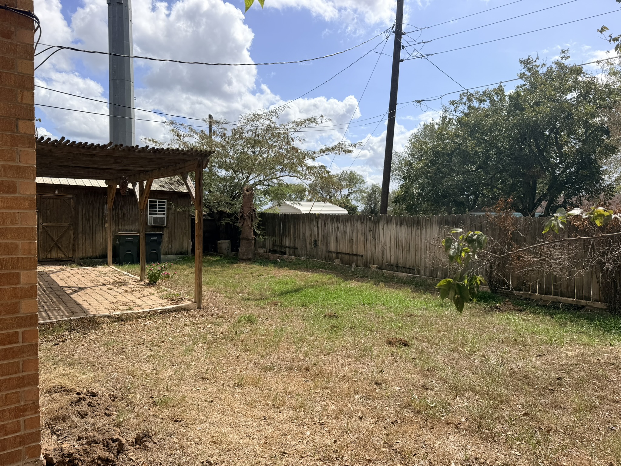 main property photo 36