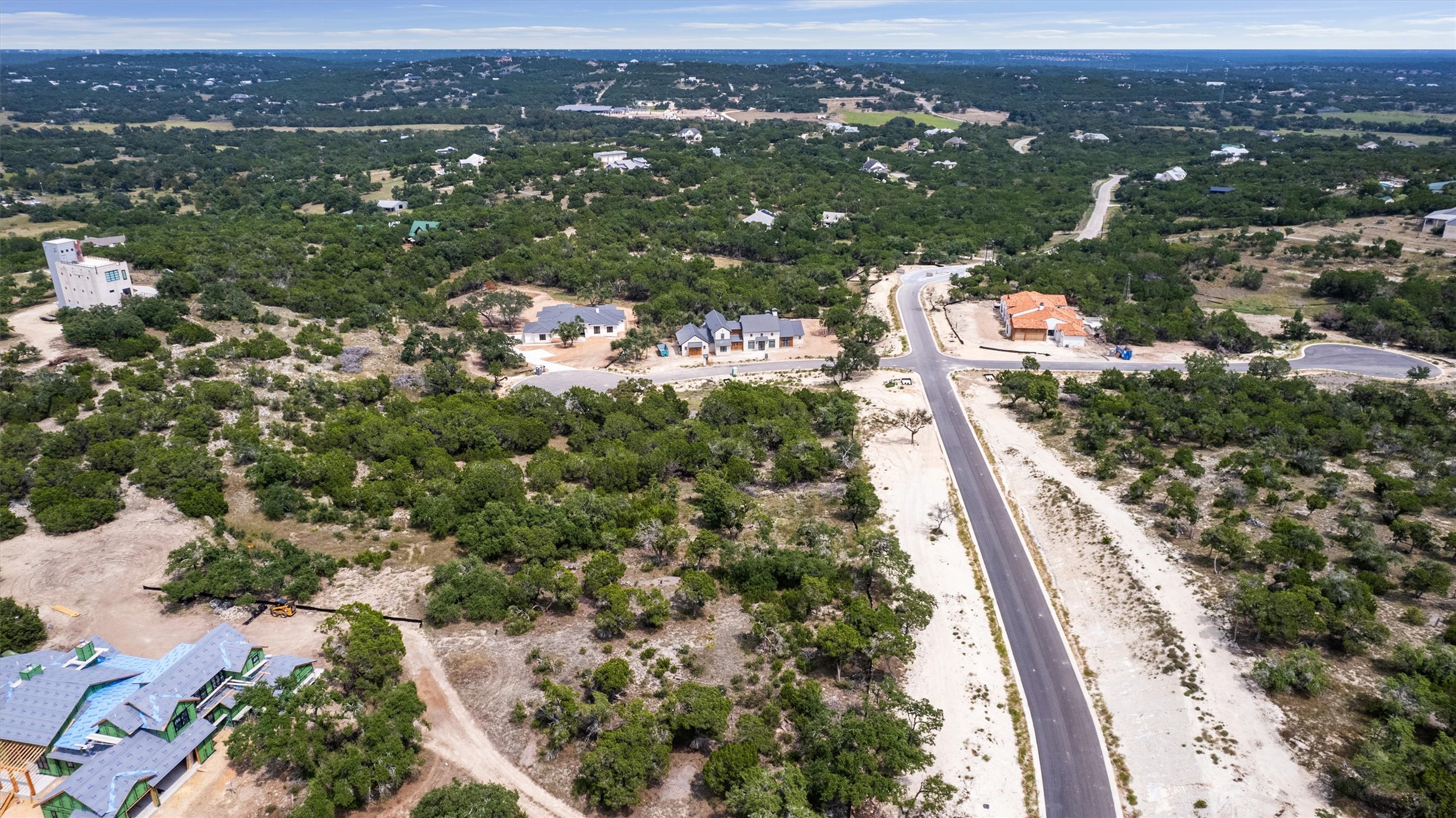 main property photo 12