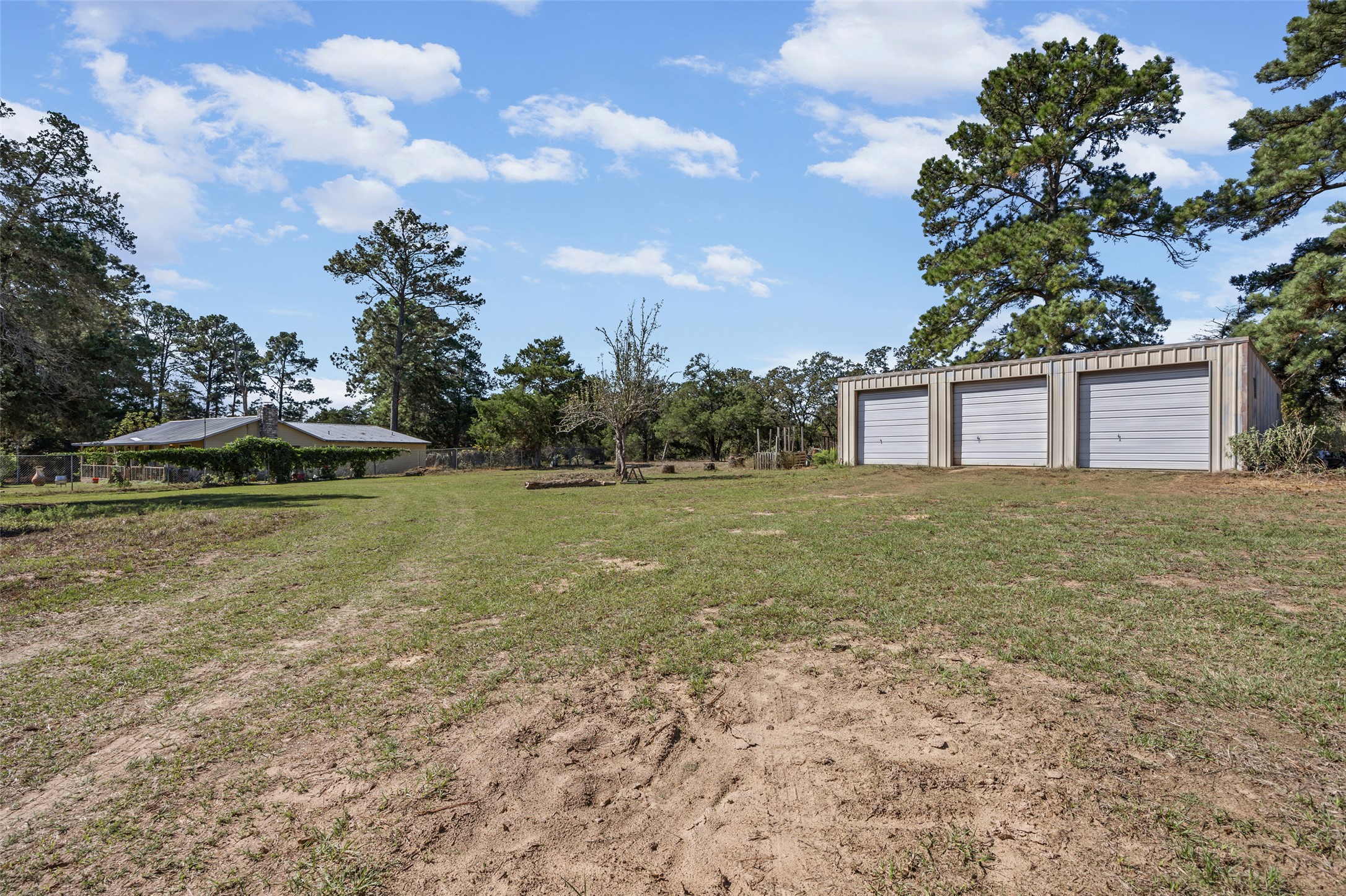 main property photo 8