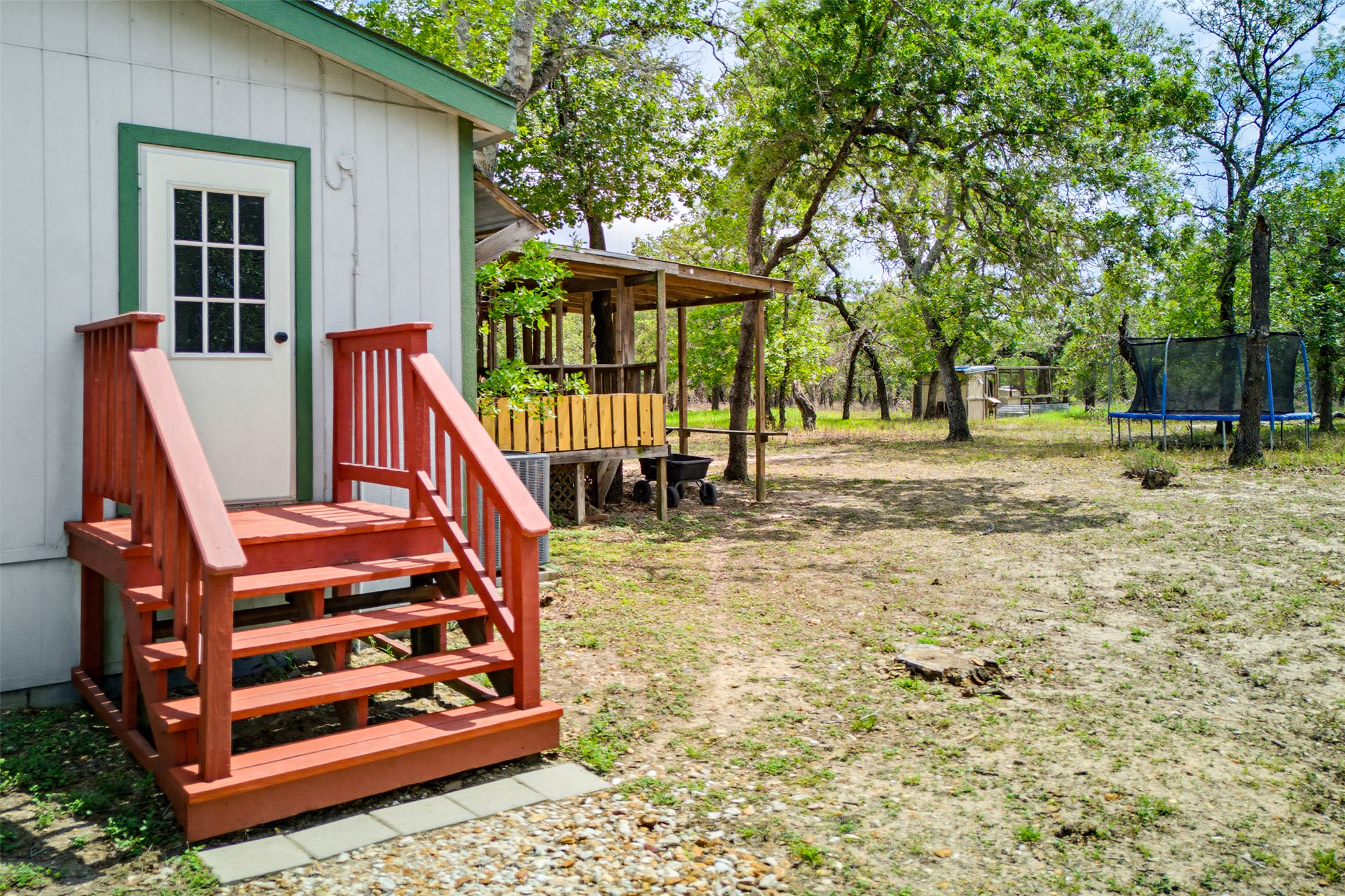 main property photo 27