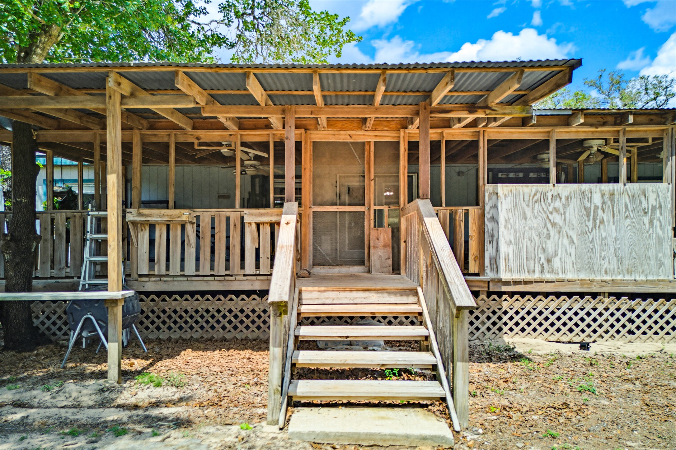 main property photo 29