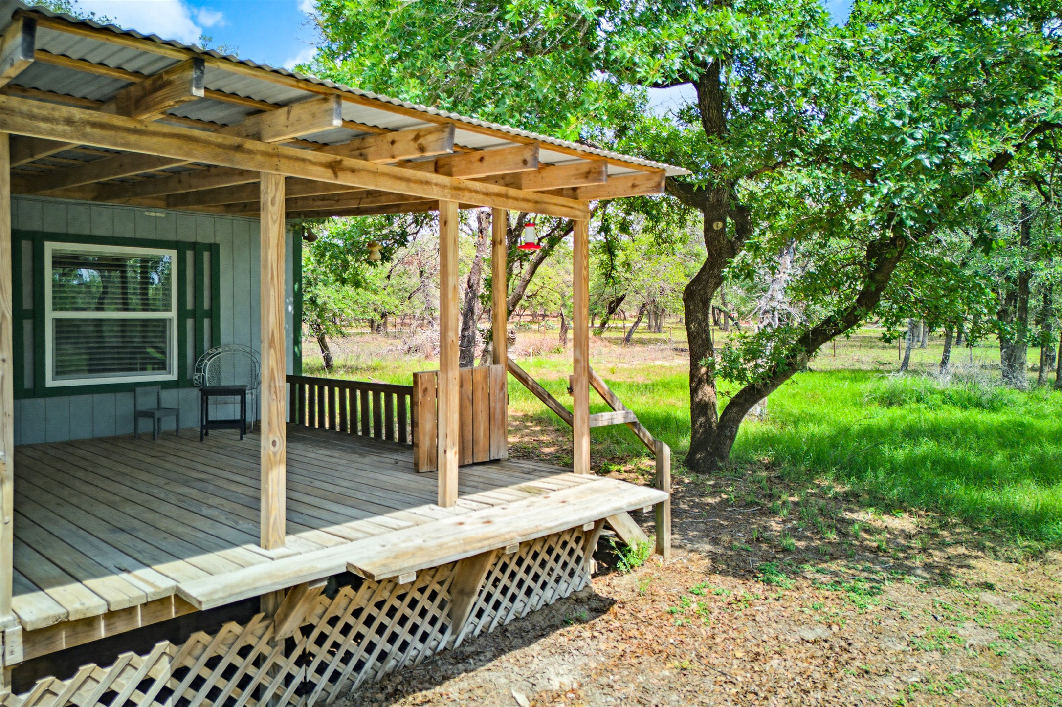 main property photo 30