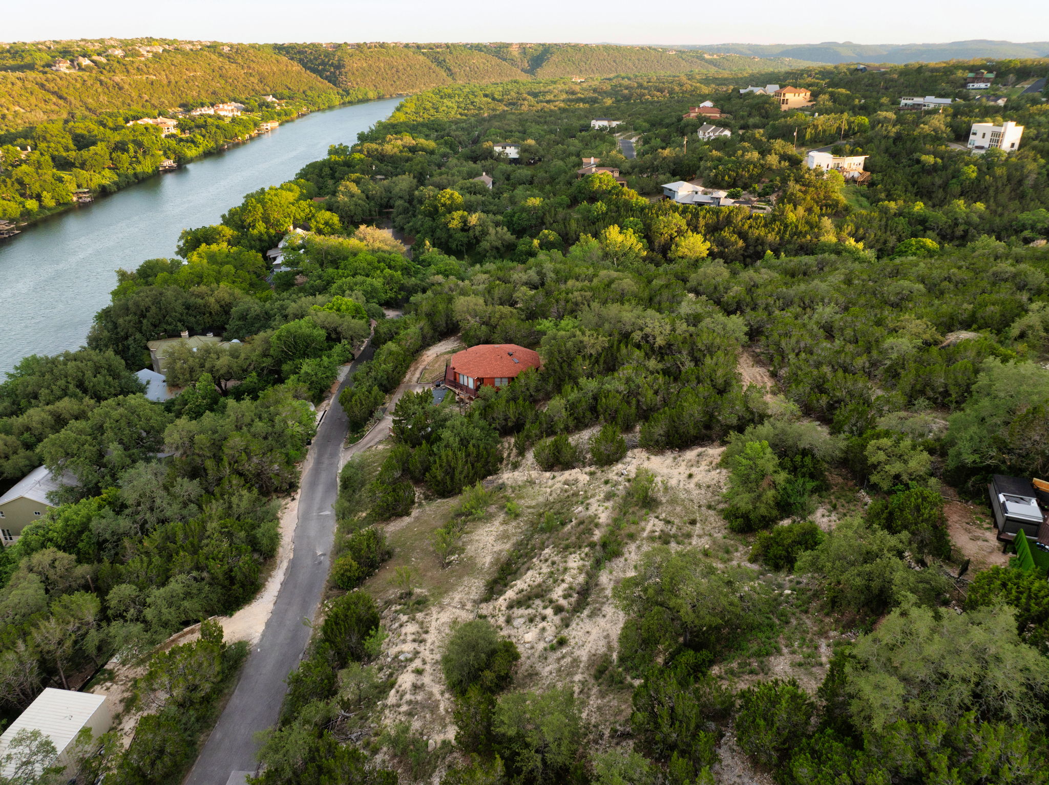 main property photo 17