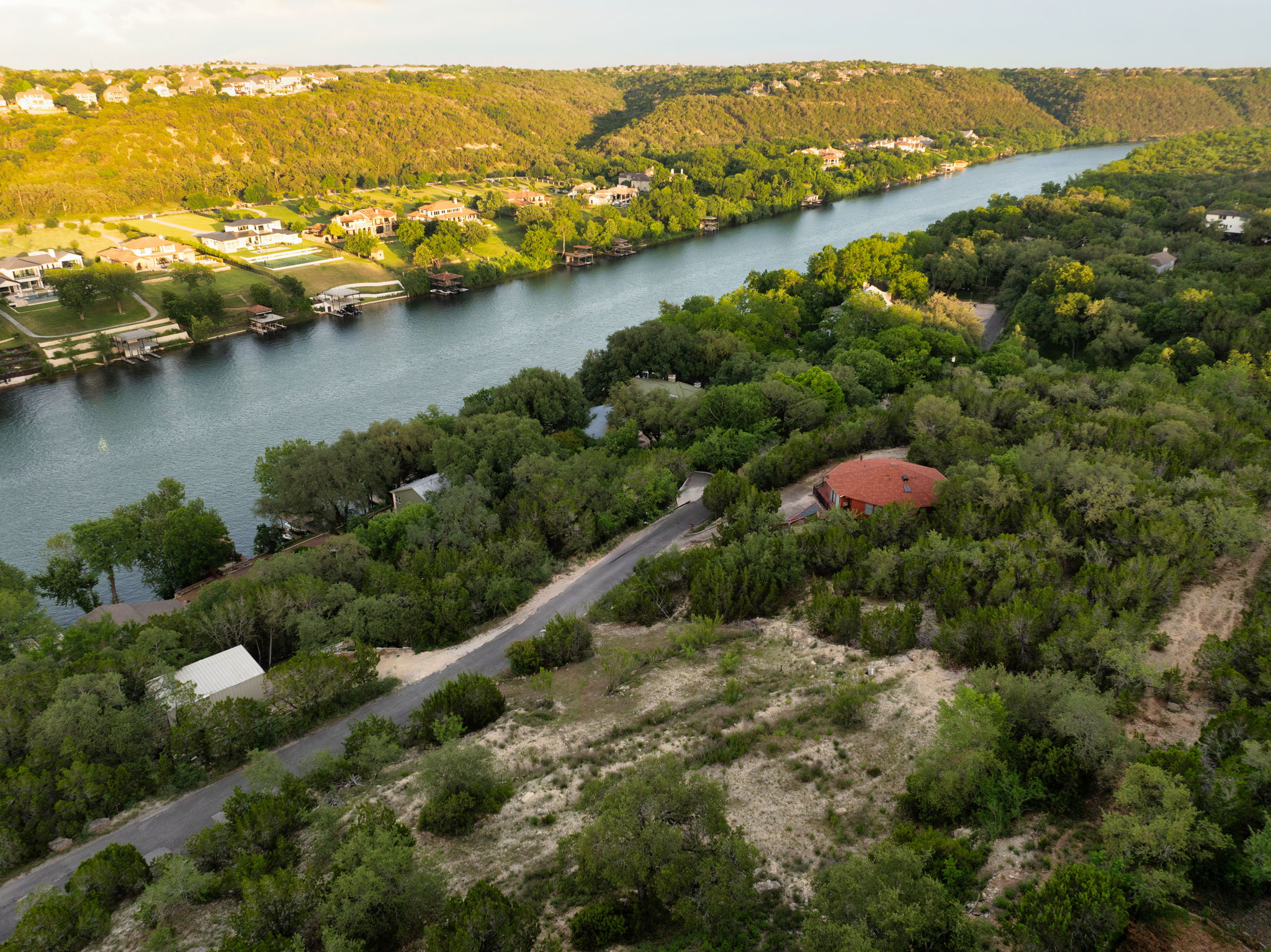 main property photo 18