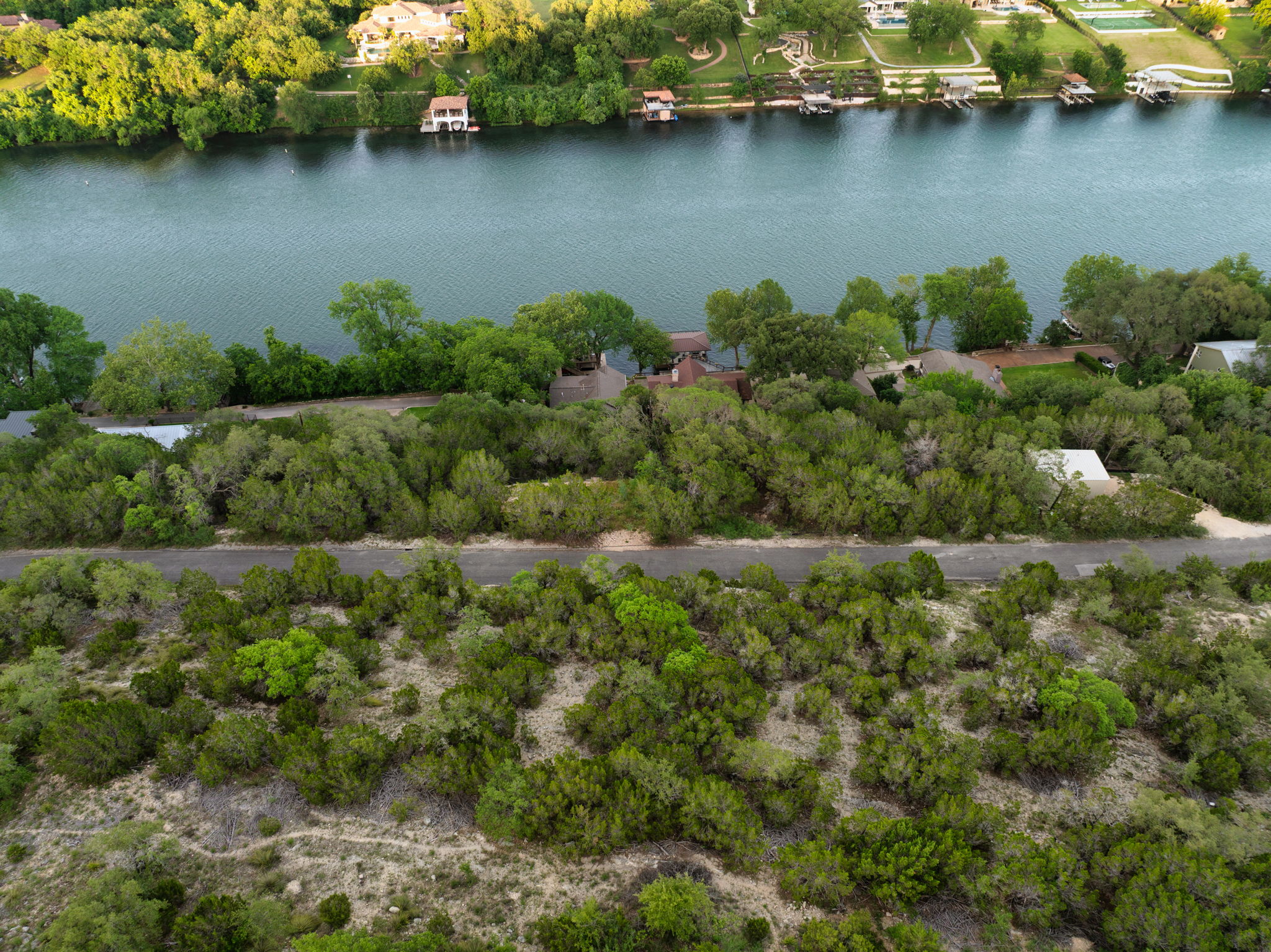main property photo 29