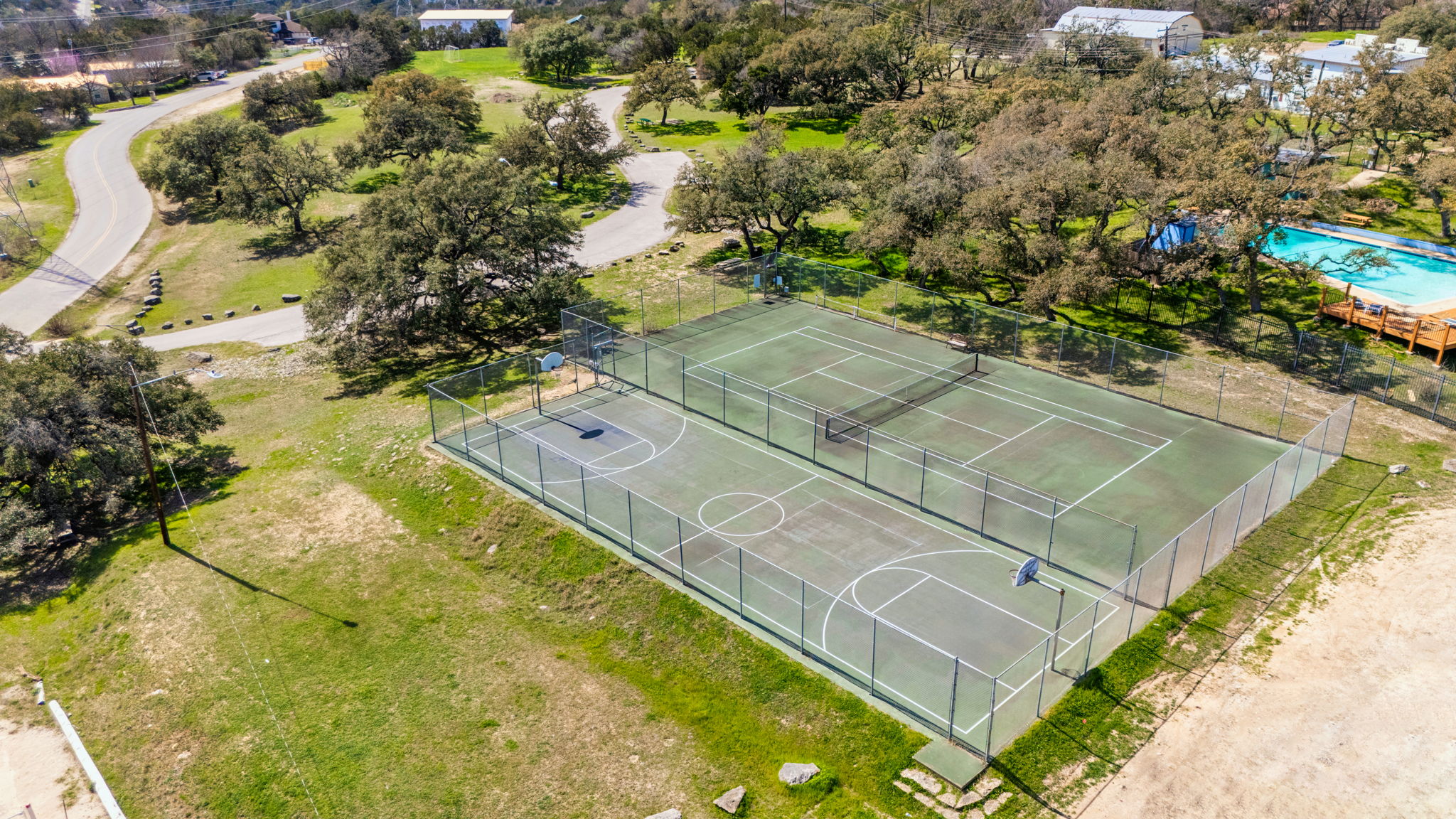 main property photo 34