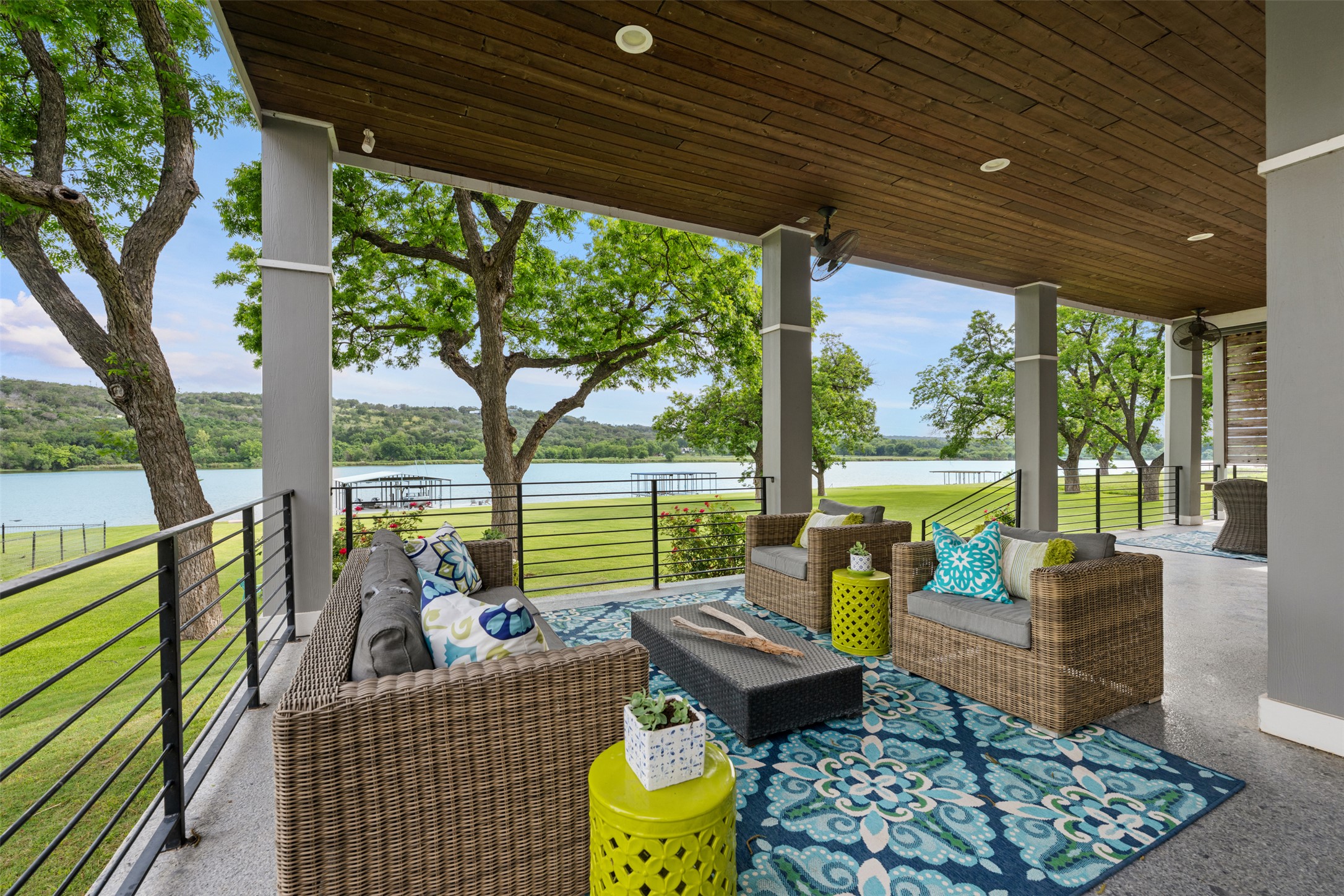 main property photo 27