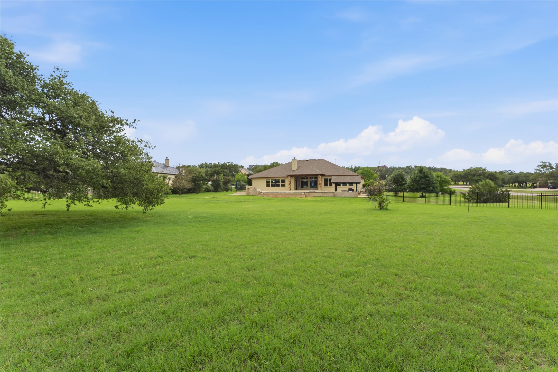 main property photo 34