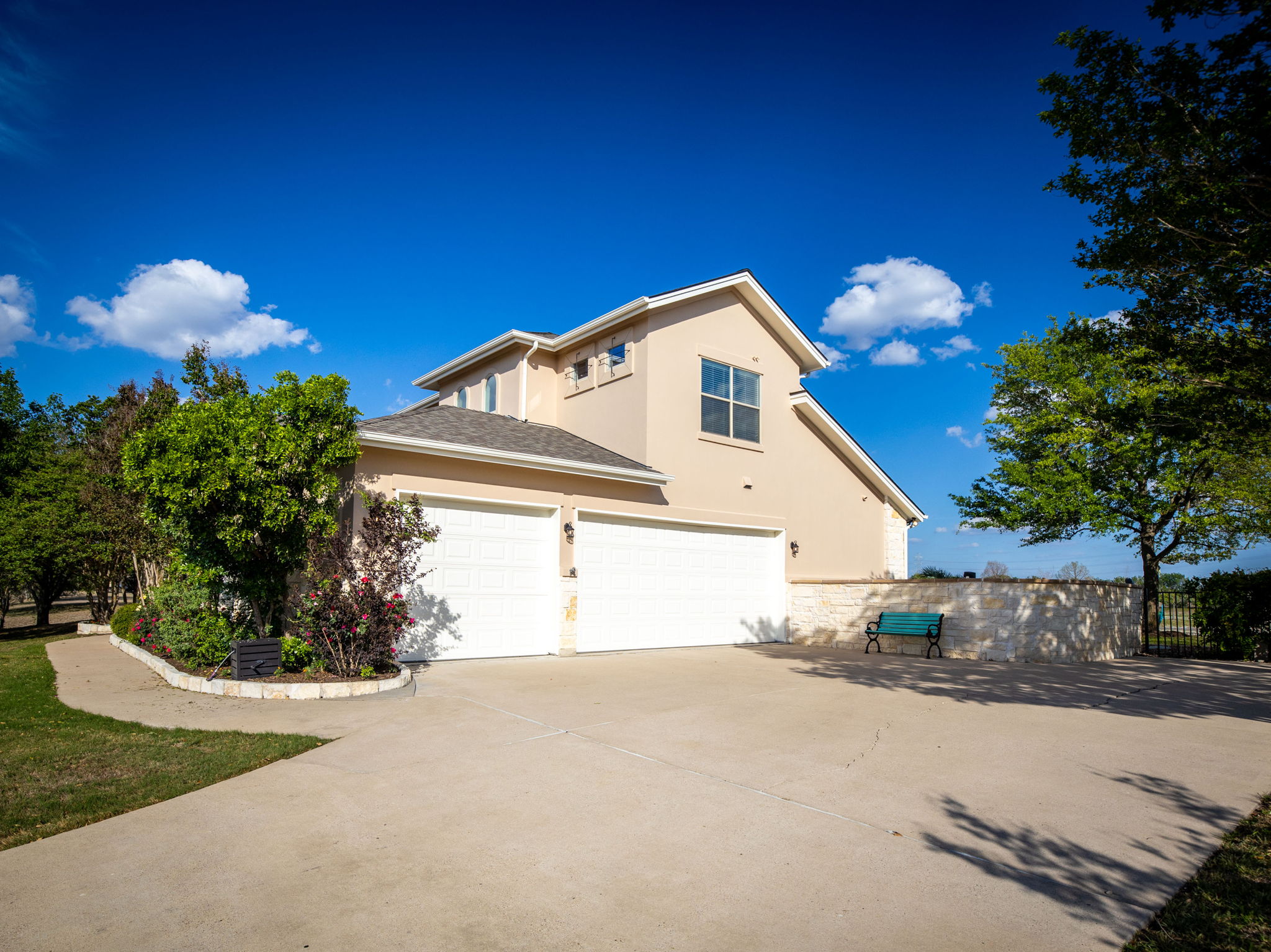 main property photo 18