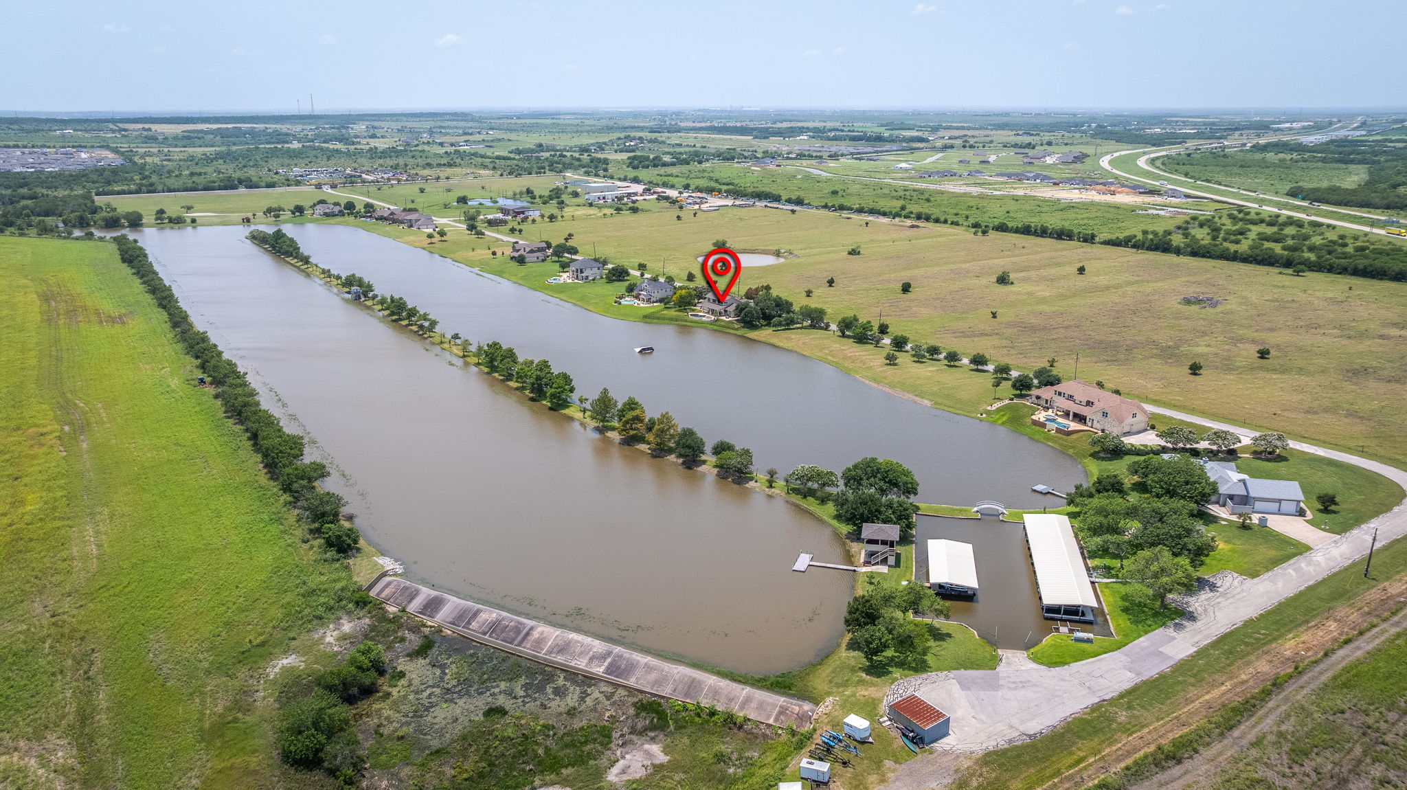 main property photo 35