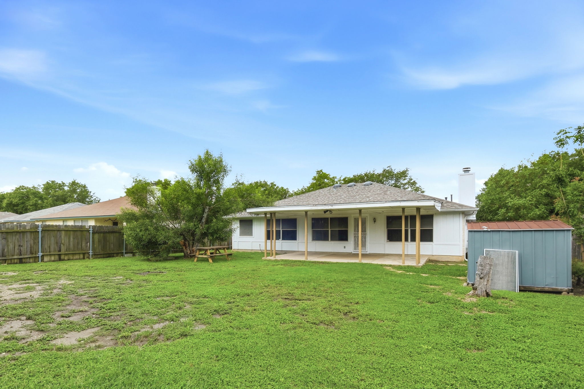 main property photo 14