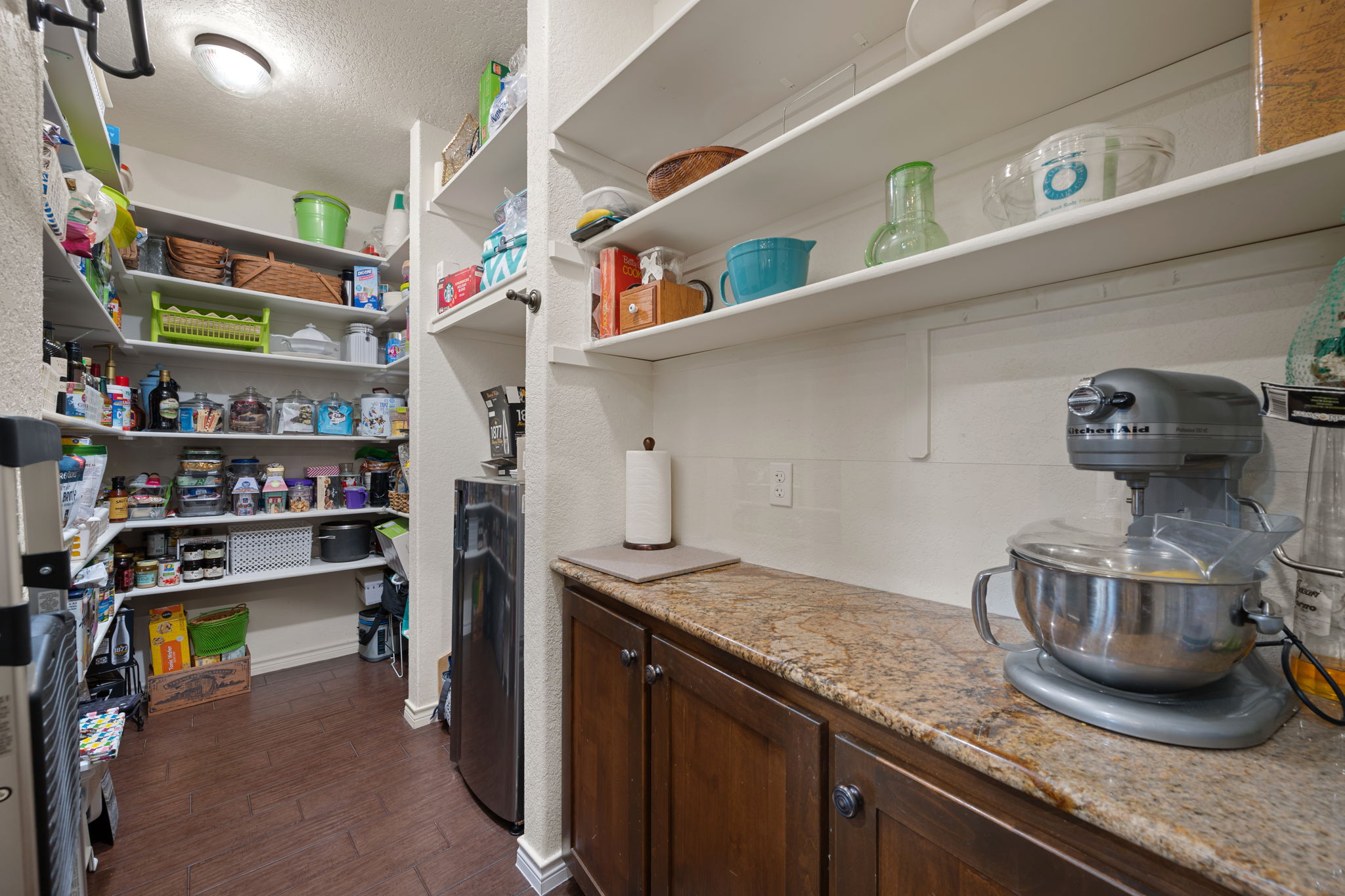main property photo 12