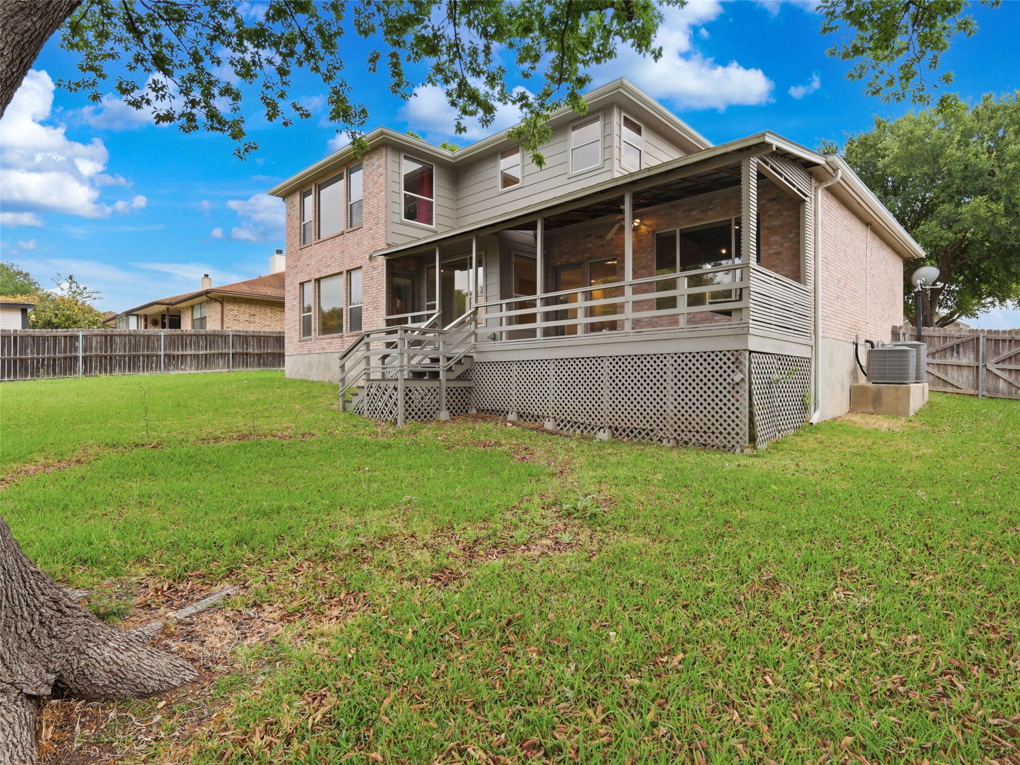 main property photo 29