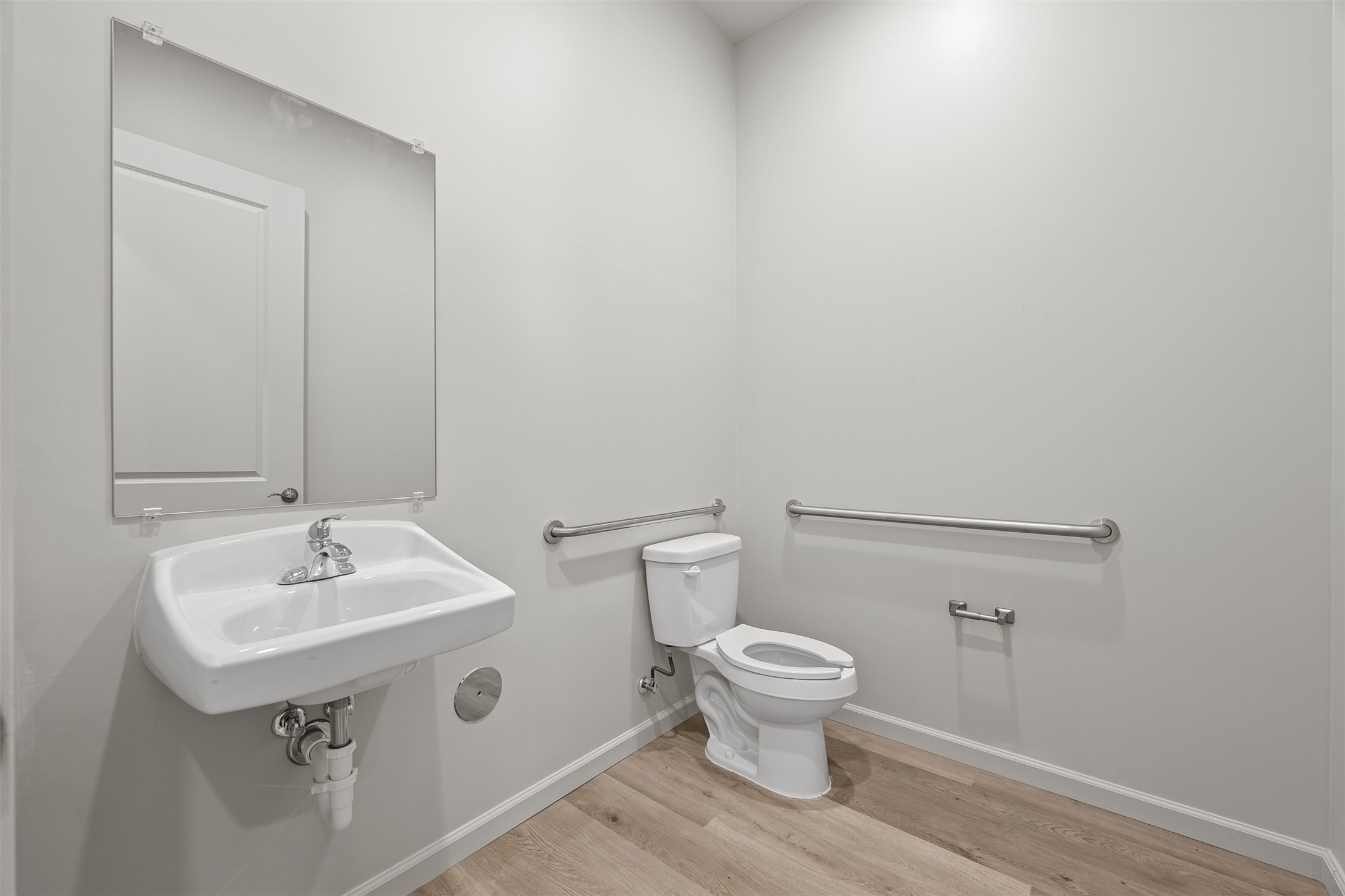 main property photo 12
