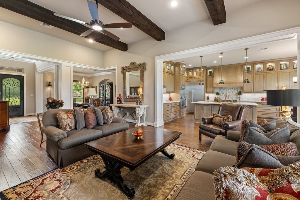 main property photo 12