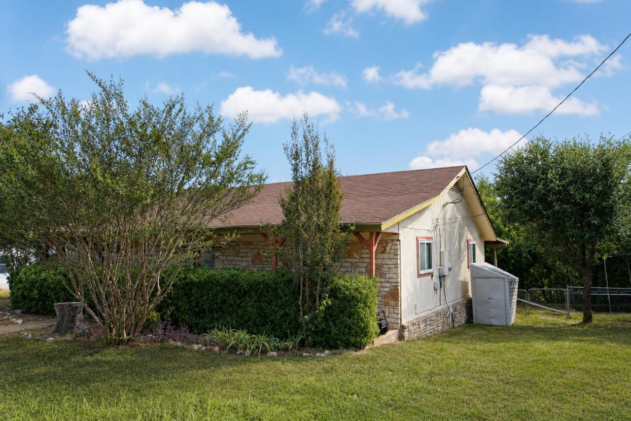 main property photo 21