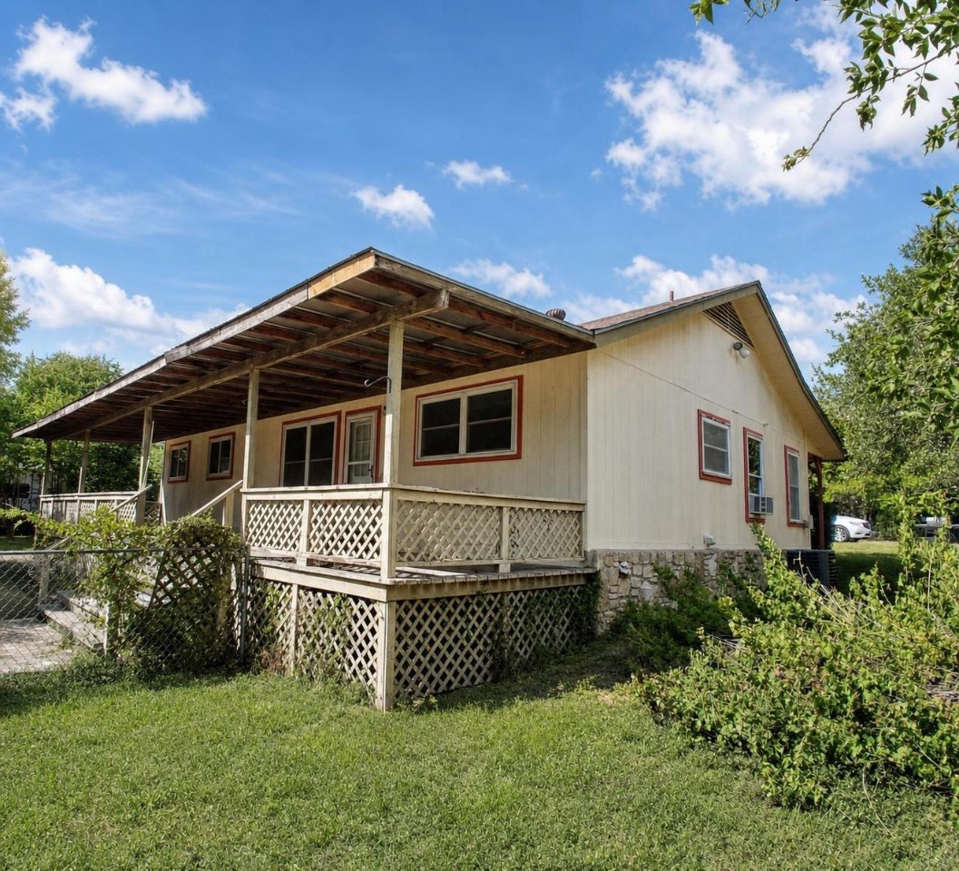 main property photo 3