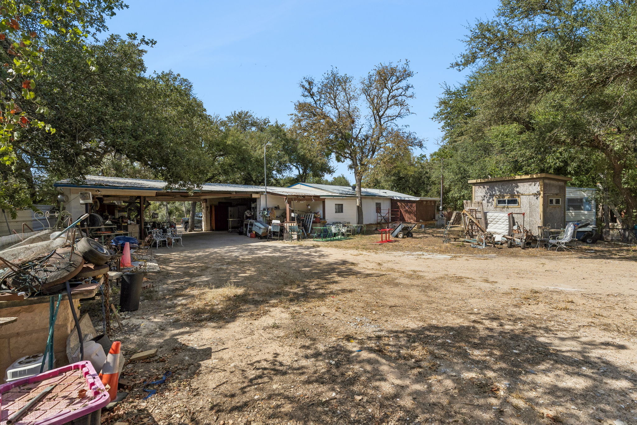 main property photo 11