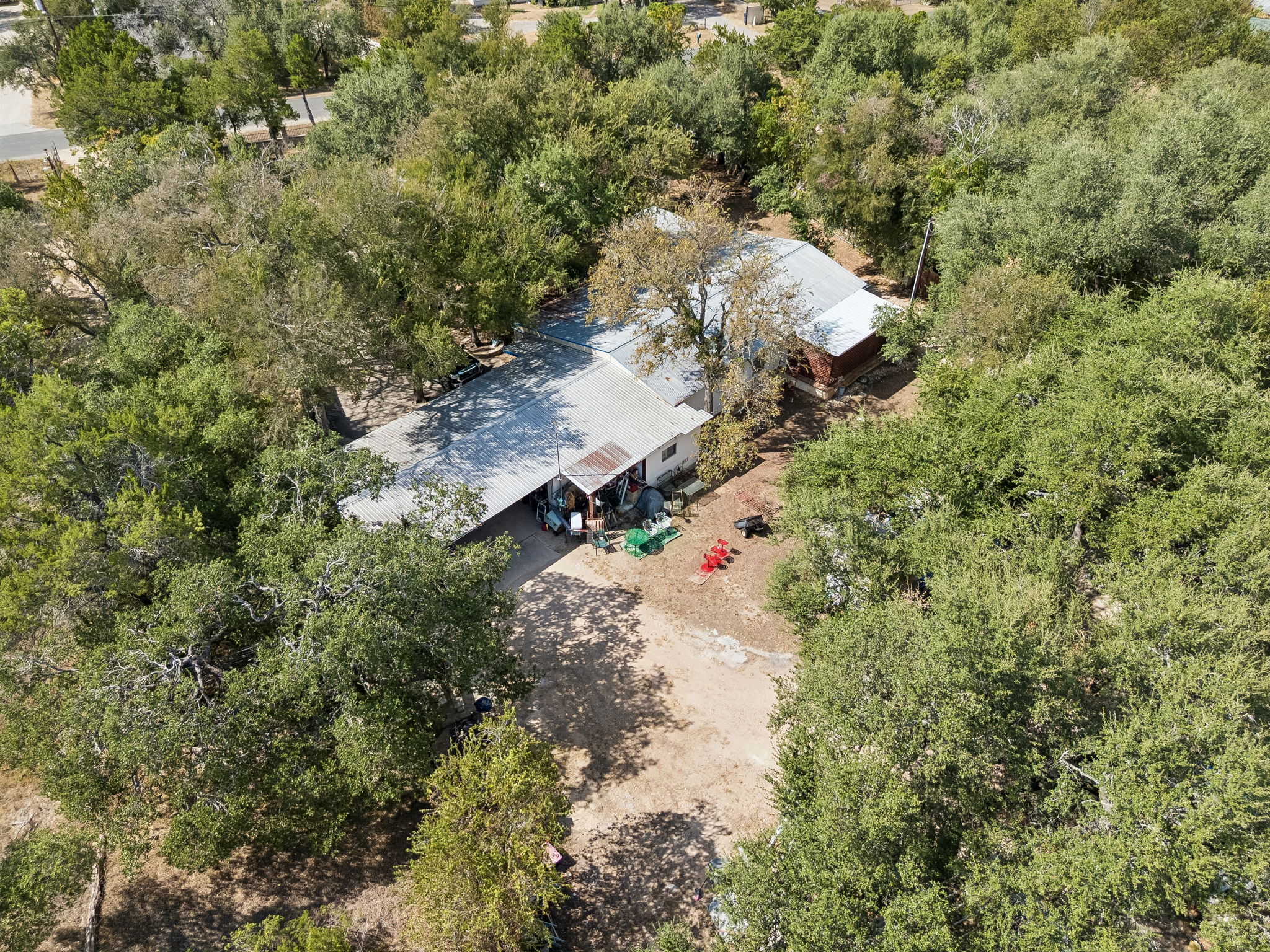 main property photo 25