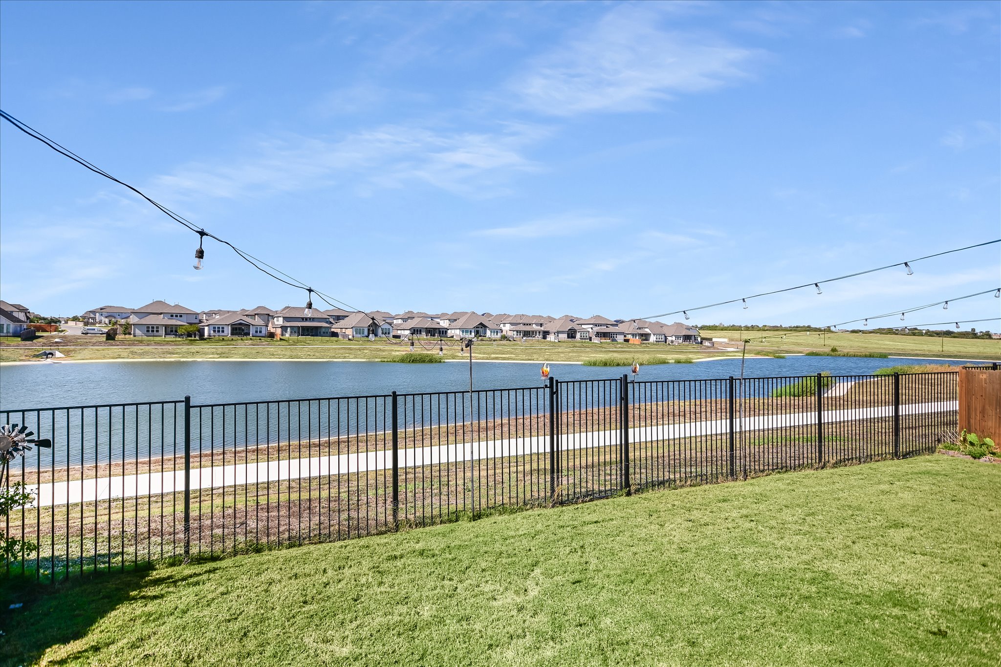 main property photo 18