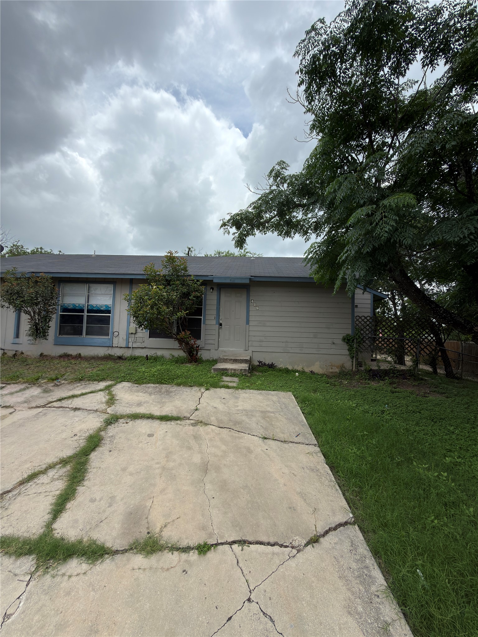 main property photo 7