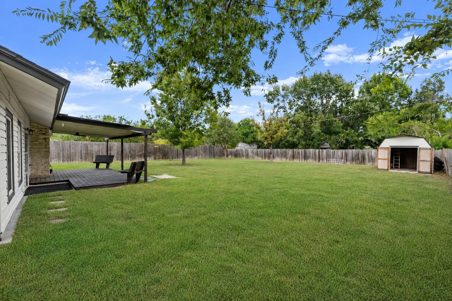 main property photo 21
