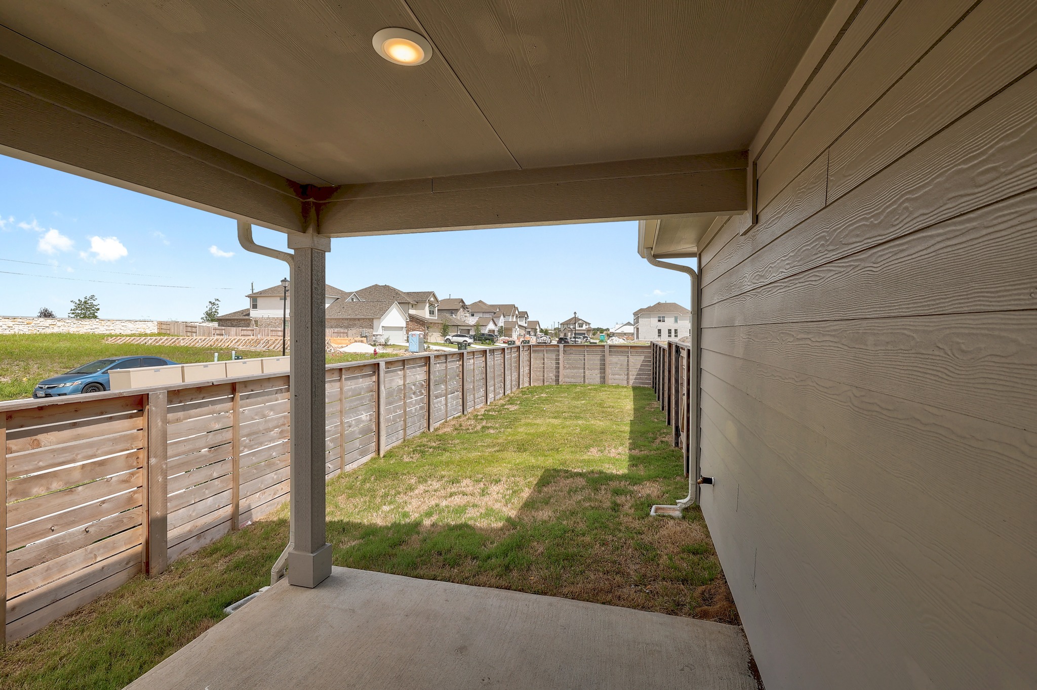 main property photo 20