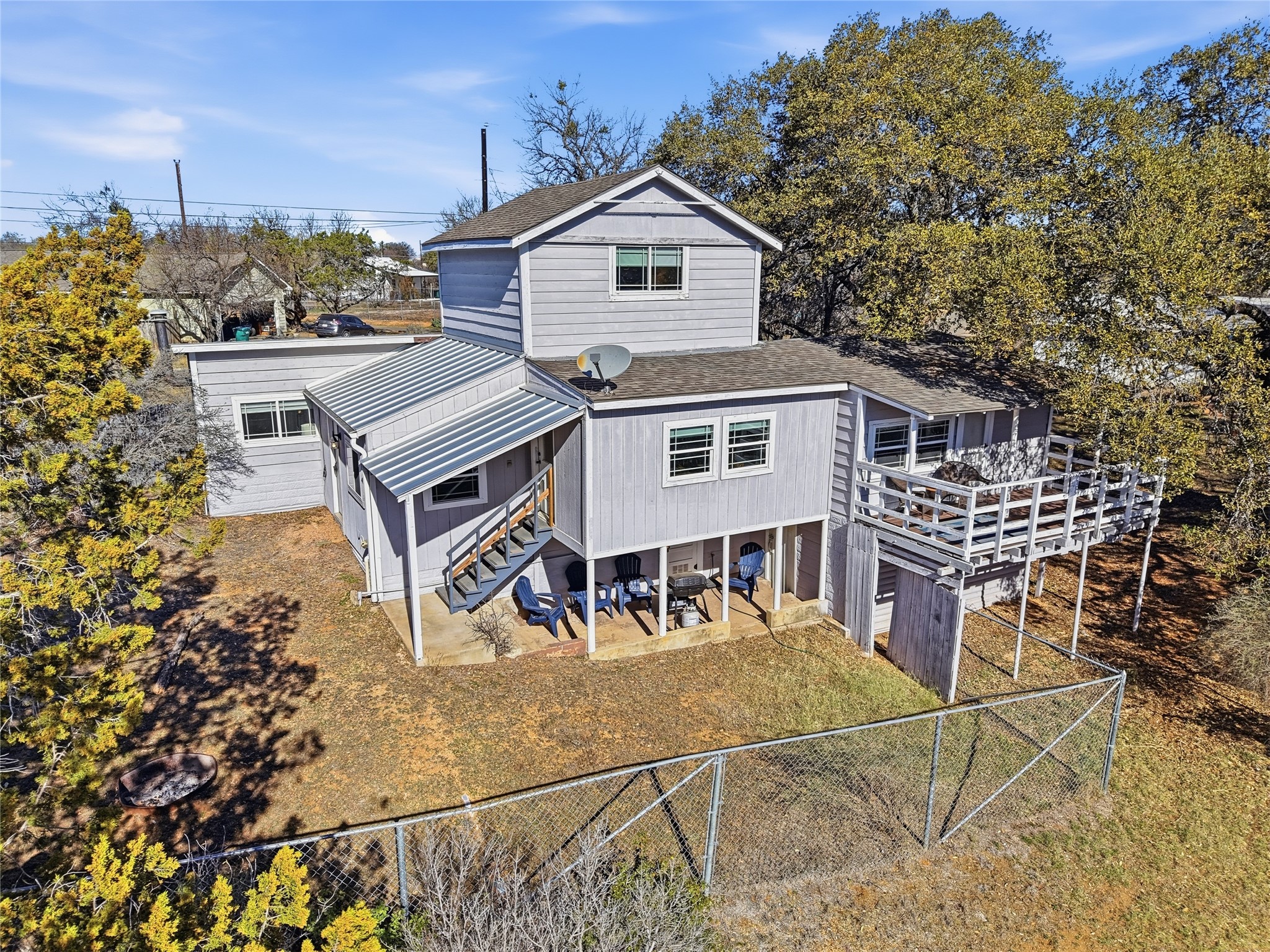 main property photo 3