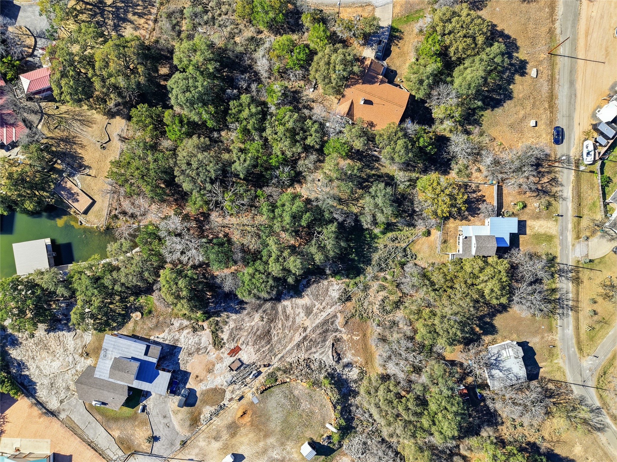 main property photo 36