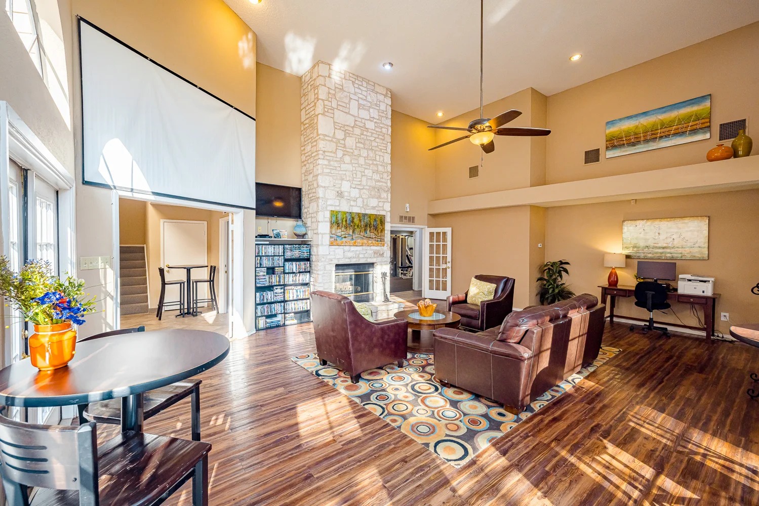 main property photo 18