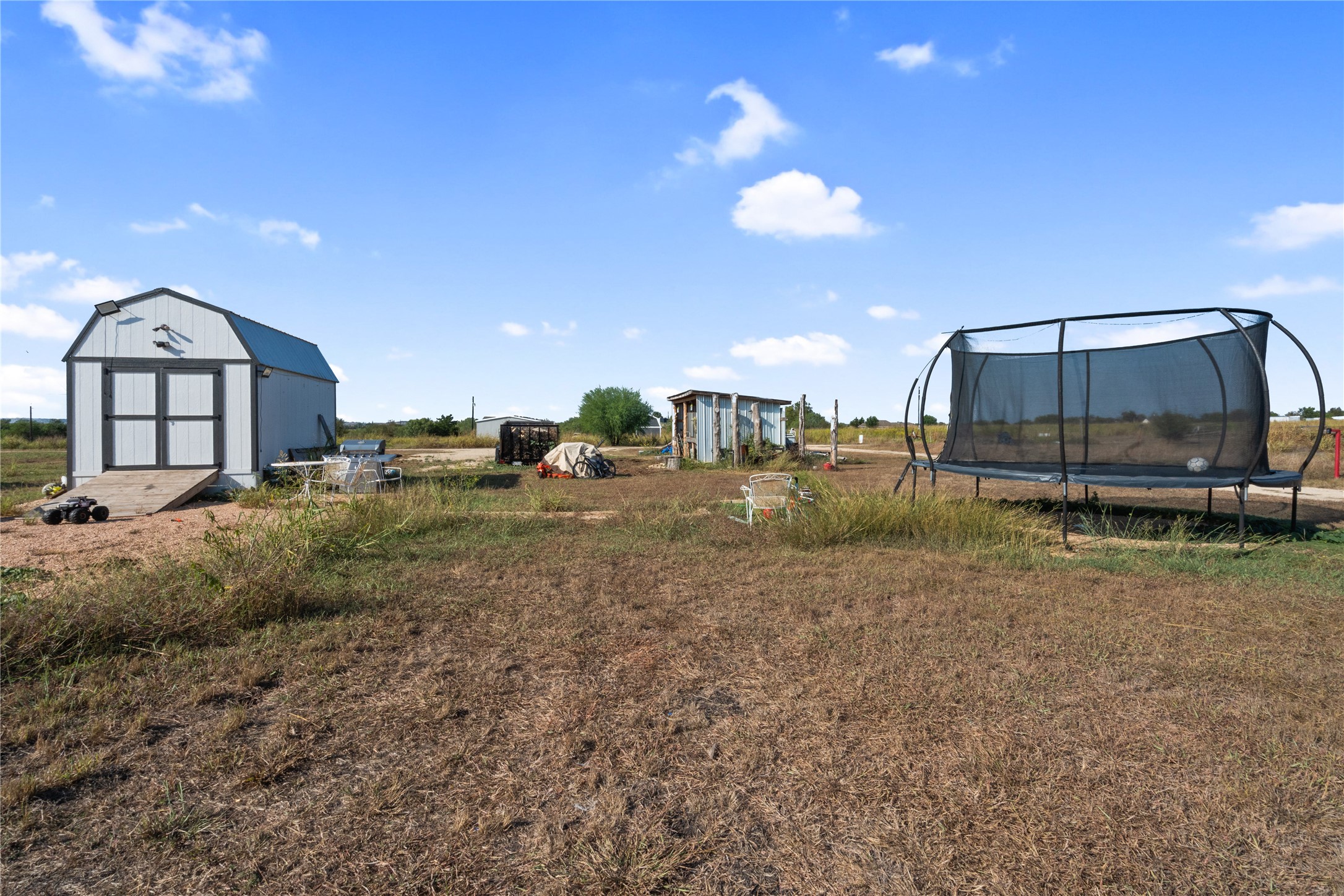 main property photo 22