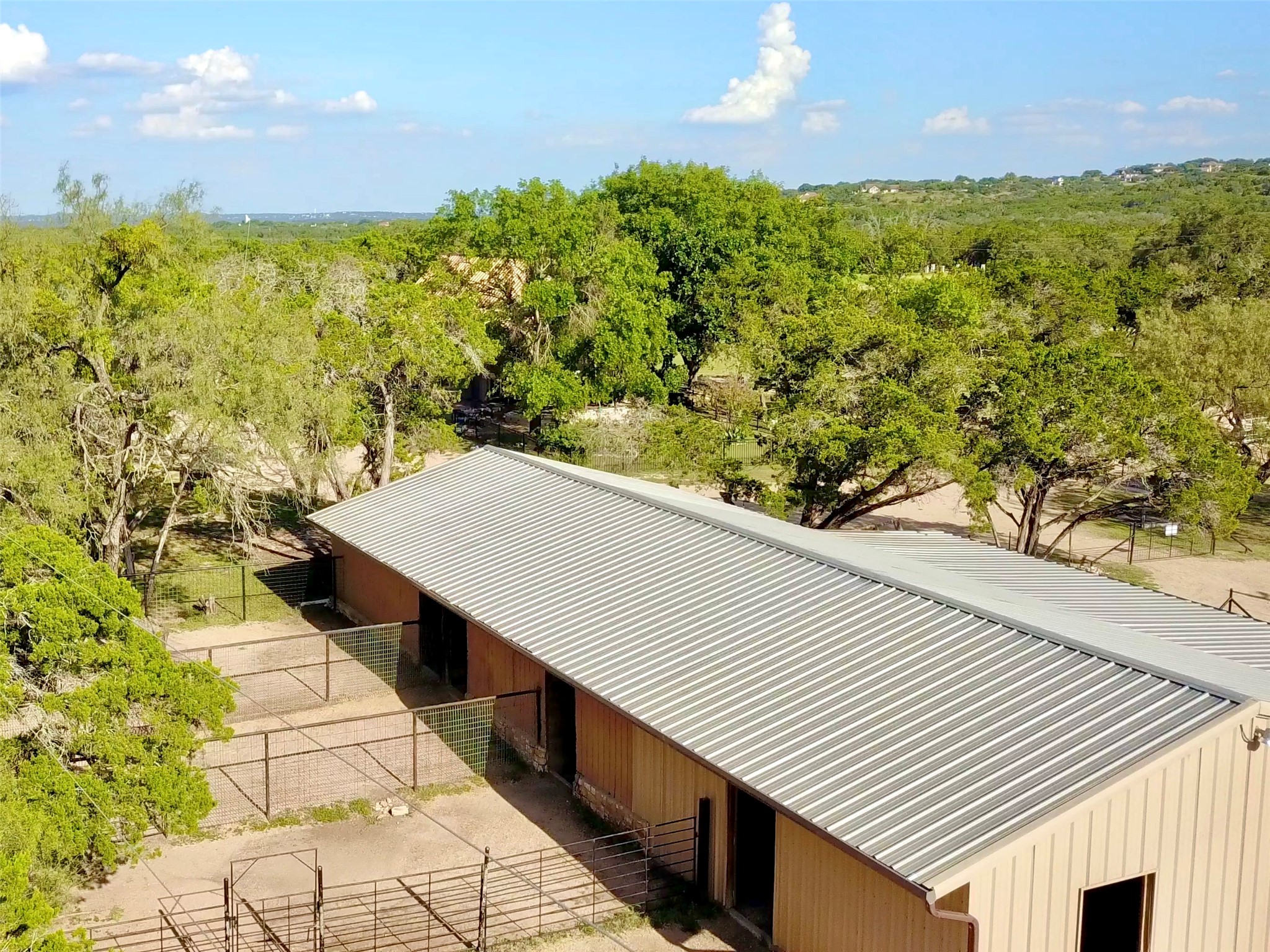 main property photo 23